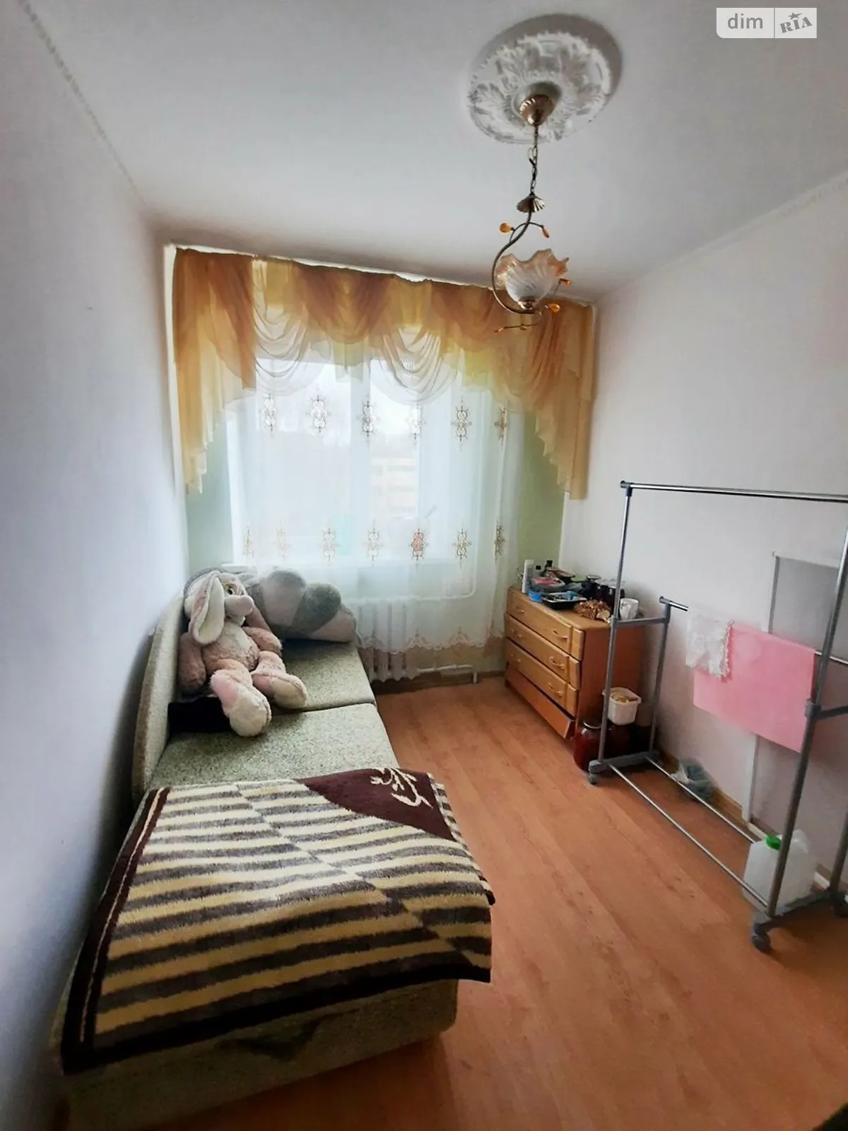 Продається 3-кімнатна квартира 52 кв. м у Одесі, вул. Кримська