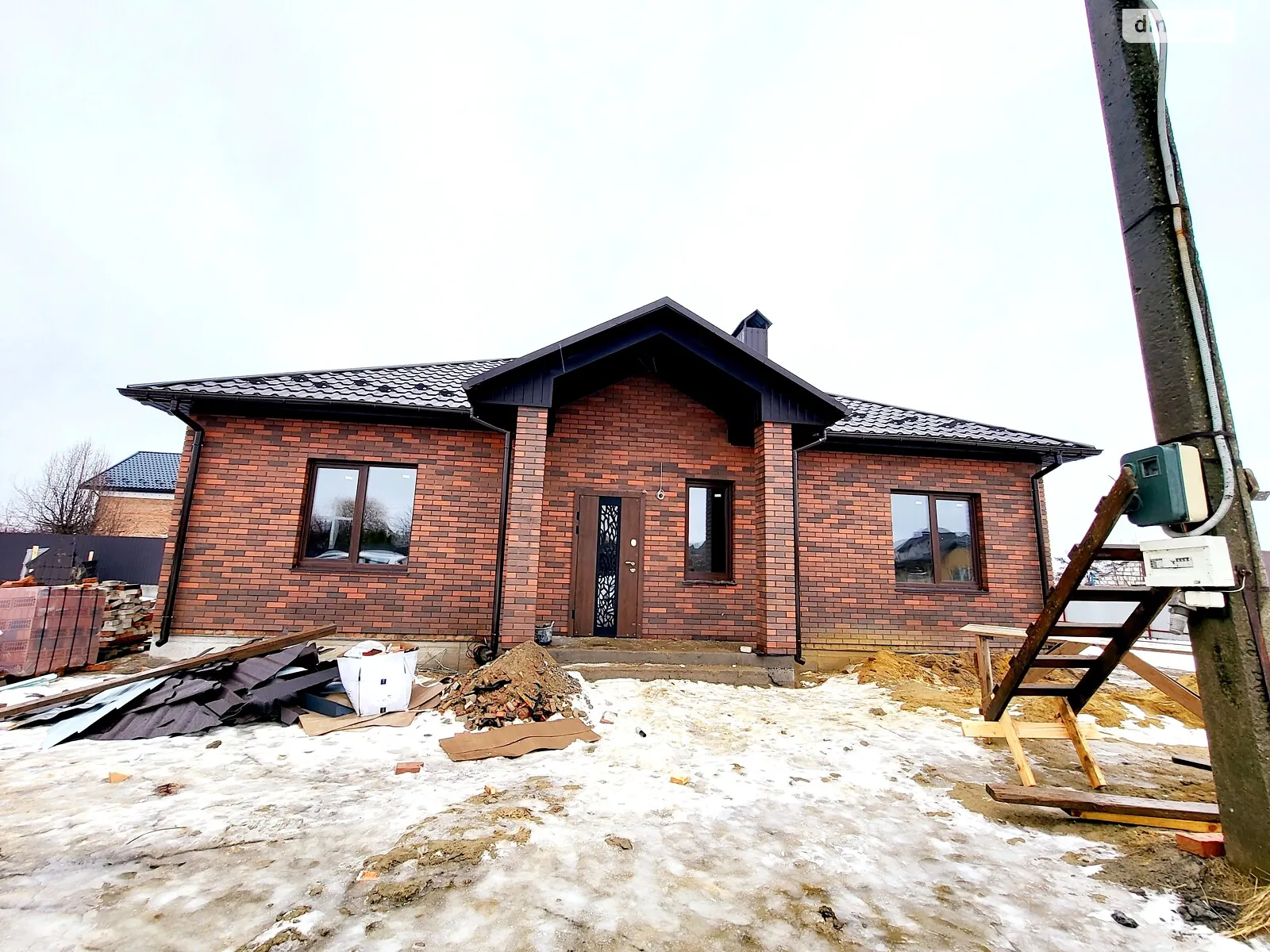 Продається одноповерховий будинок 105 кв. м з бесідкою, цена: 91000 $ - фото 1
