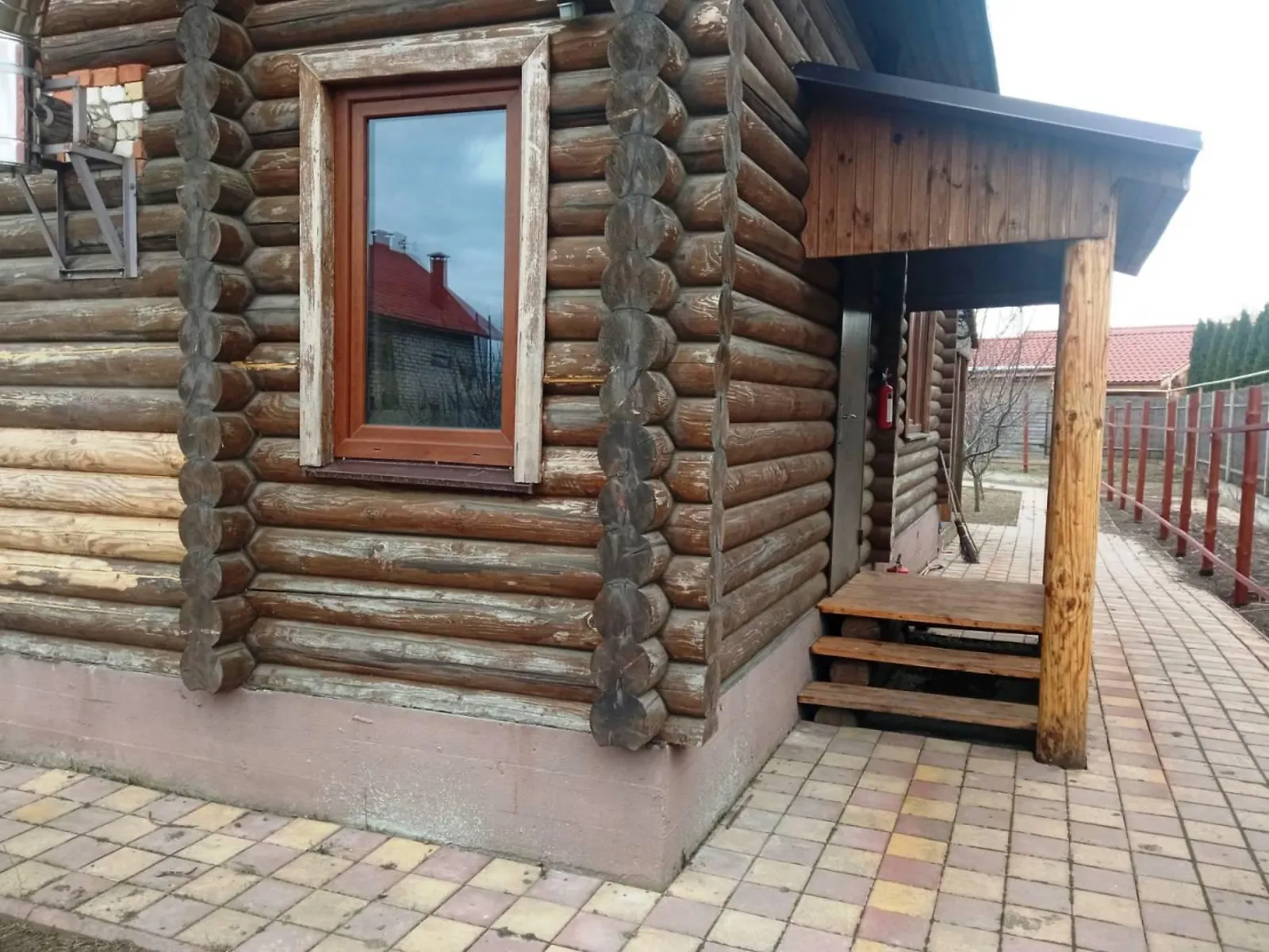 Продается дом на 2 этажа 90 кв. м с камином, цена: 52000 $ - фото 1