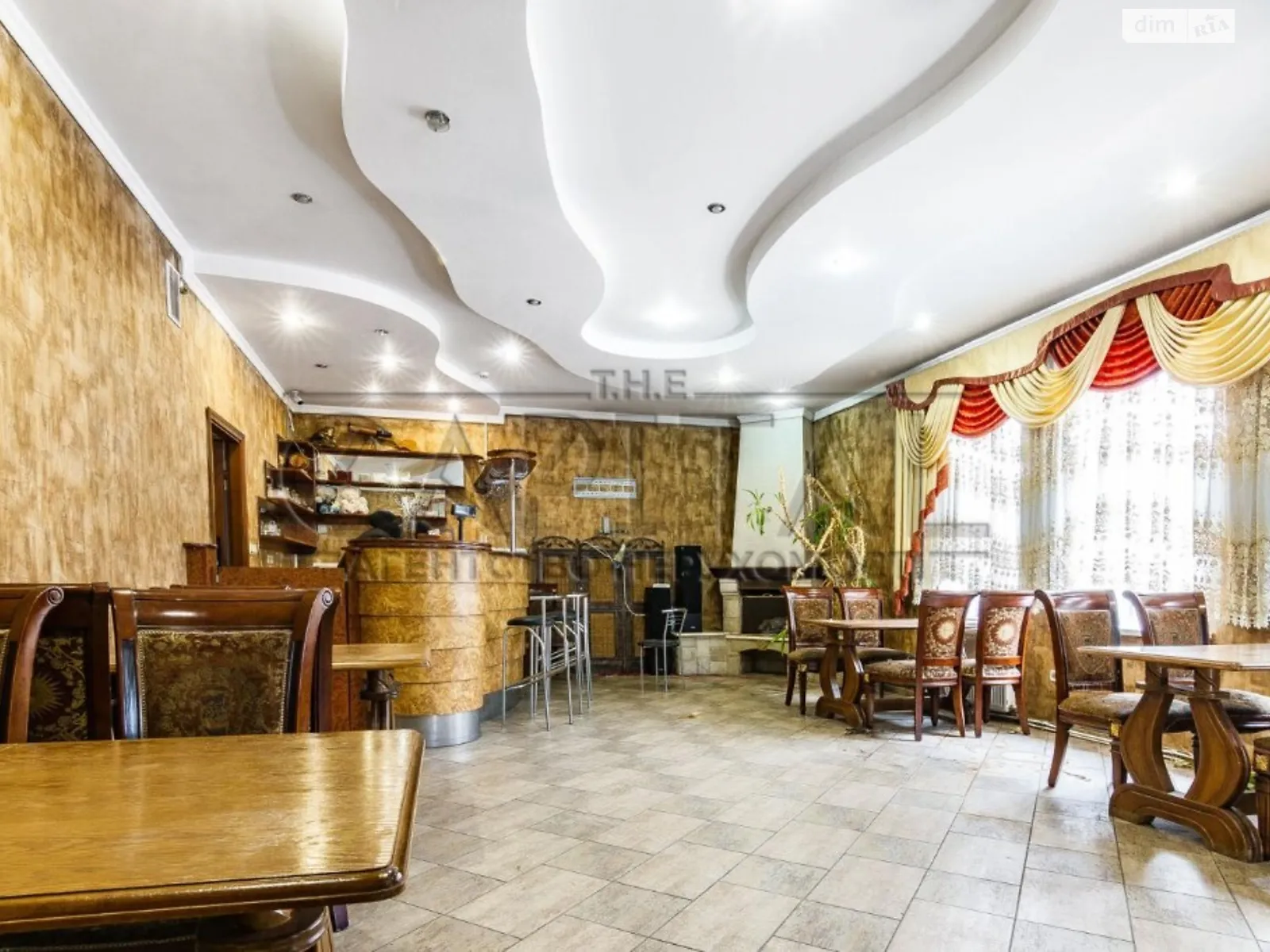 Продается объект сферы услуг 800 кв. м в 2-этажном здании, цена: 1550000 $ - фото 1