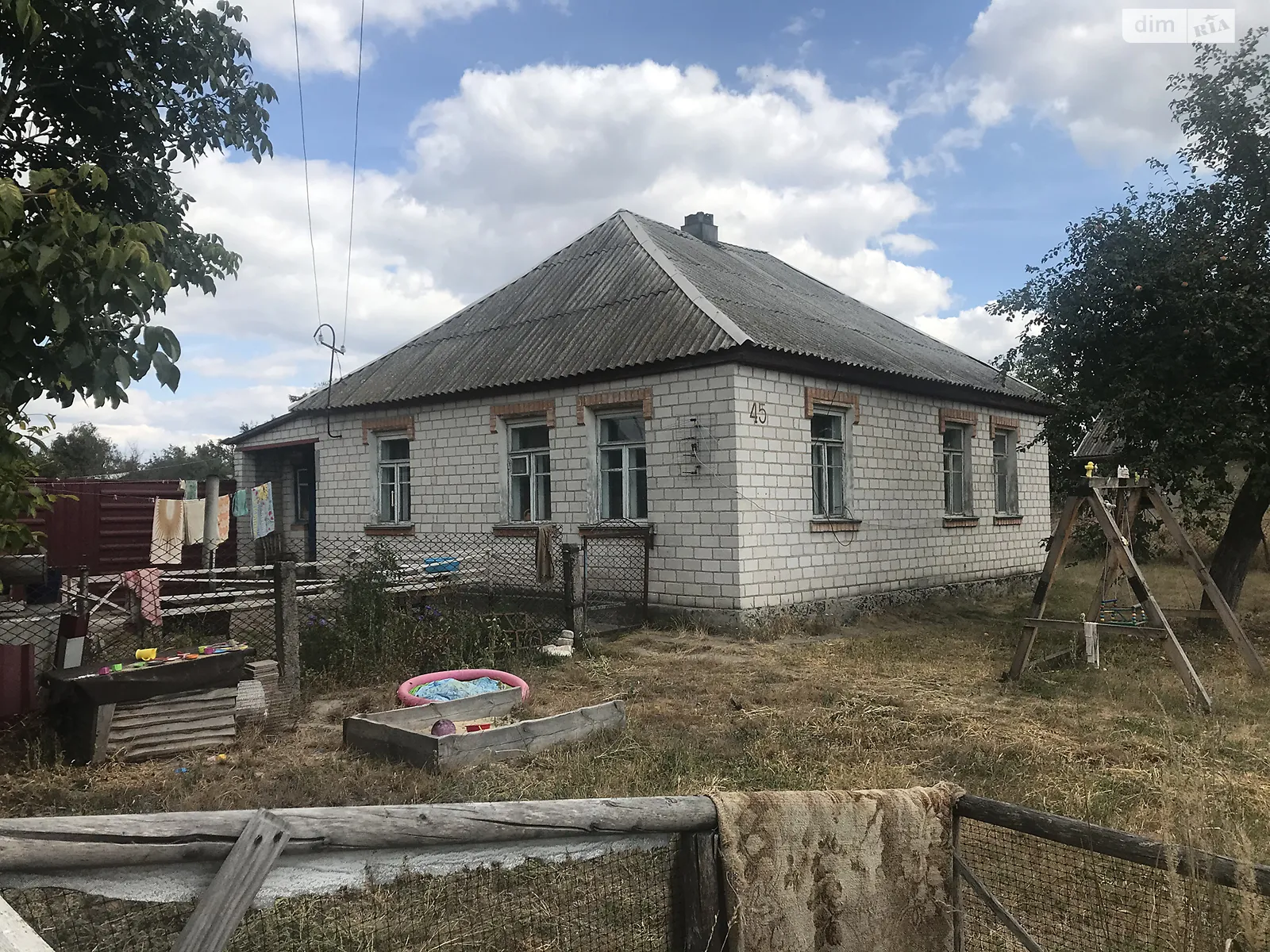 Продається одноповерховий будинок 72 кв. м з каміном, цена: 13000 $