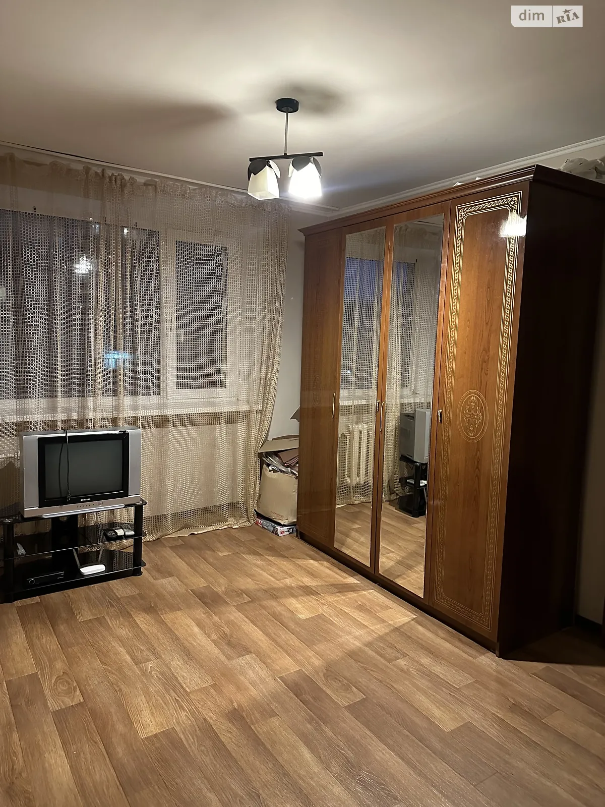 Продается 1-комнатная квартира 33 кв. м в Днепре, цена: 32500 $