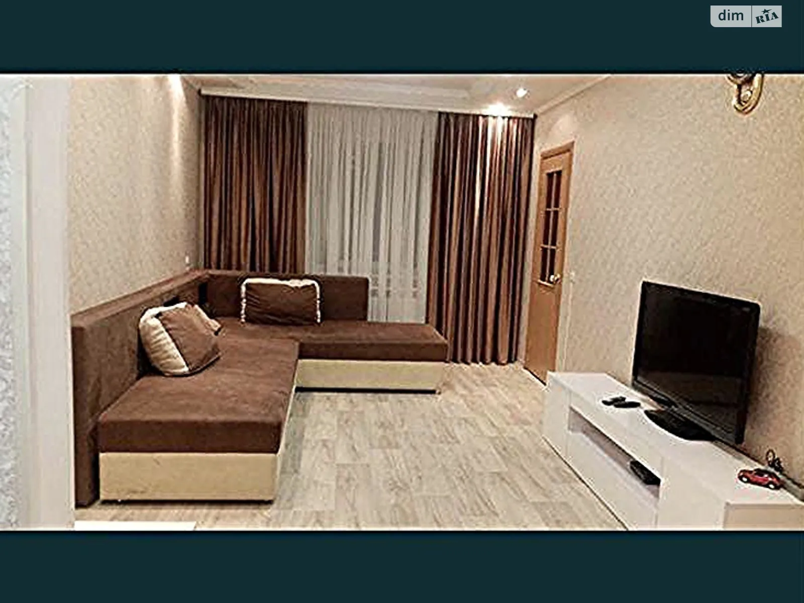 Продается 3-комнатная квартира 85 кв. м в Полтаве, бул. Боровиковского