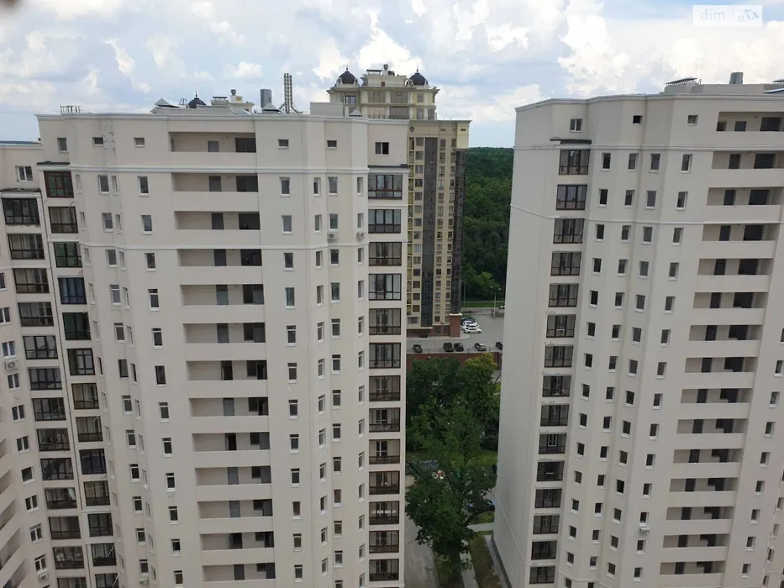 Продается 2-комнатная квартира 71 кв. м в Харькове - фото 1