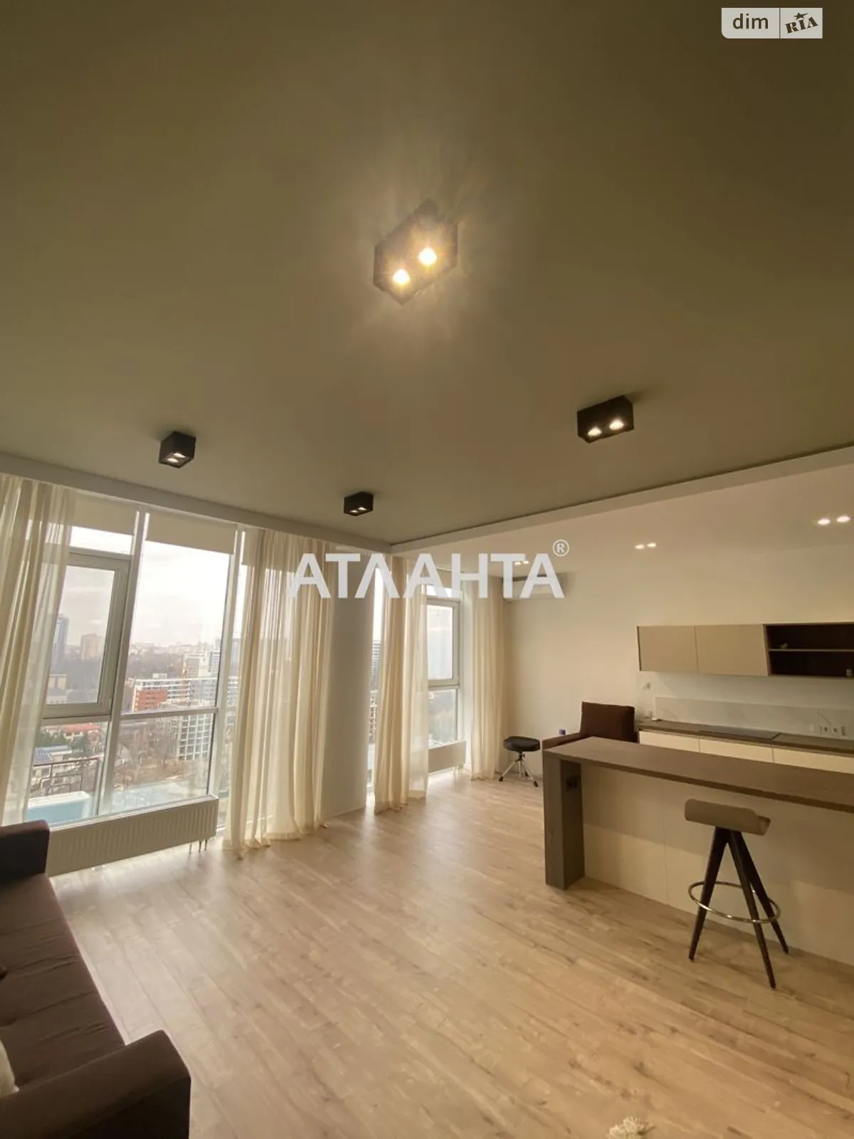 Продається 1-кімнатна квартира 55.8 кв. м у Одесі, цена: 110000 $ - фото 1