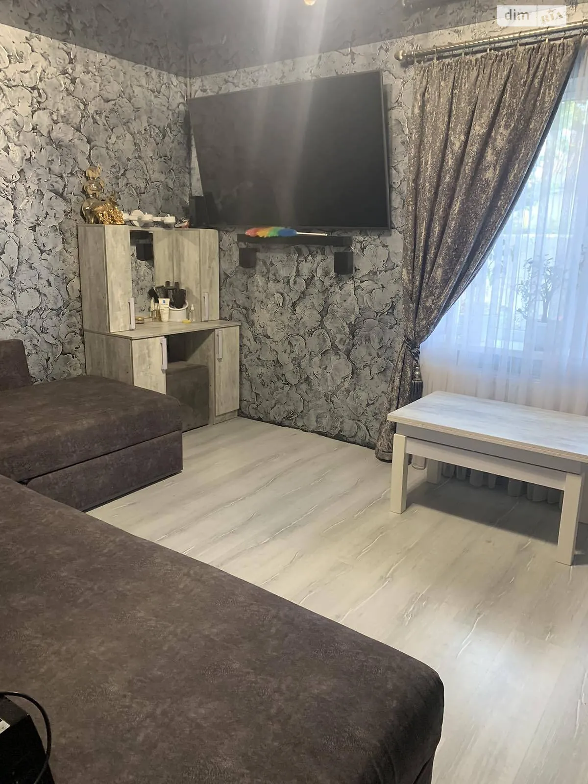 Продається одноповерховий будинок 57 кв. м з гаражем, цена: 33000 $