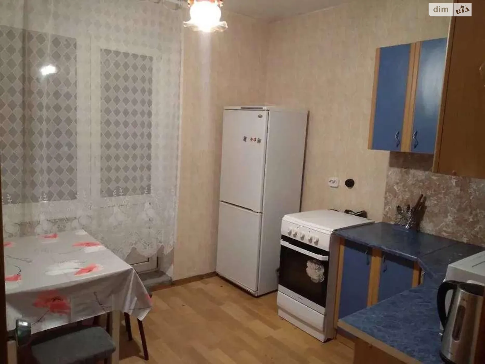 Продается 1-комнатная квартира 43 кв. м в Киеве, ул. Лисковская, 28 - фото 1