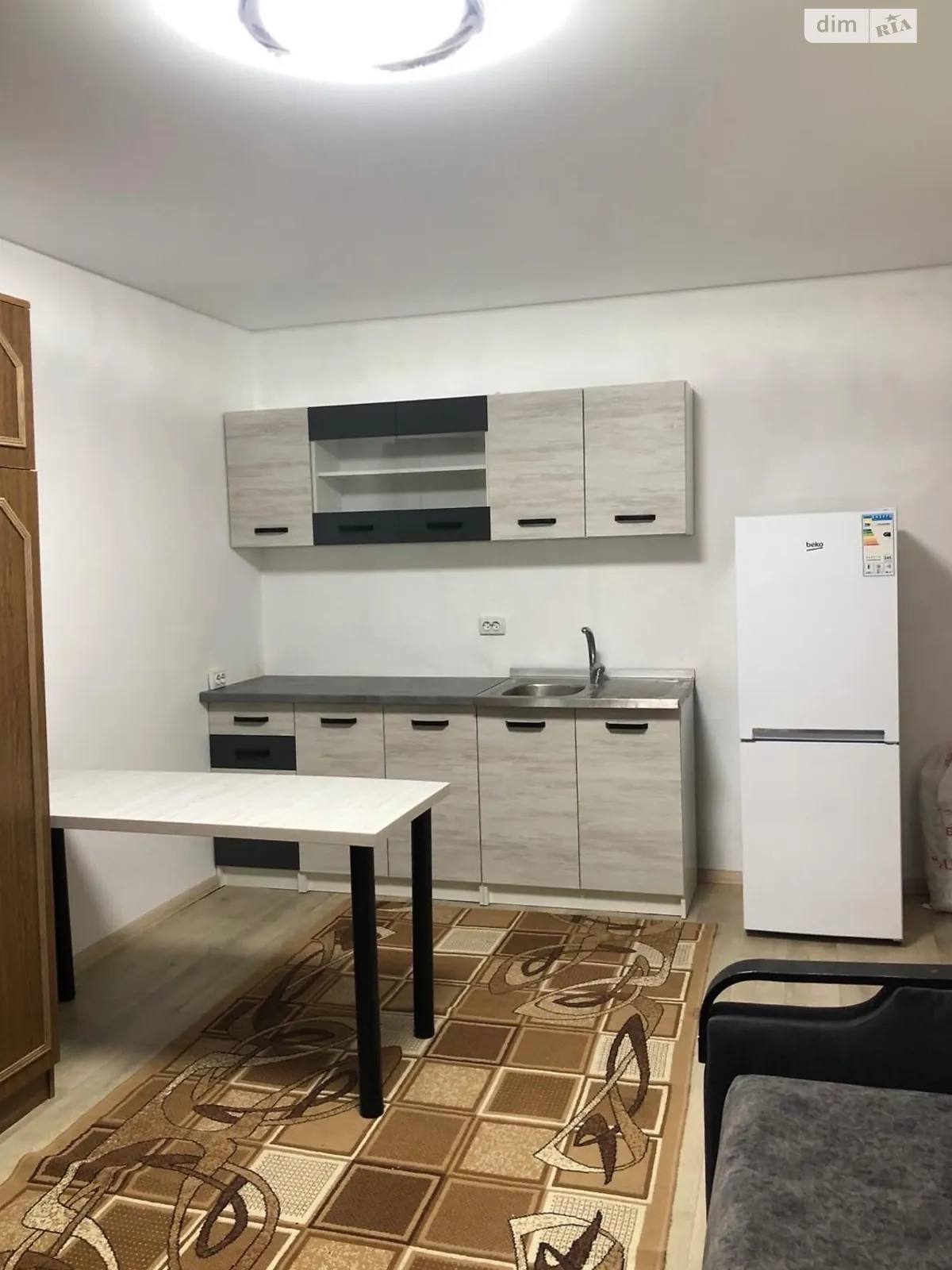 Сдается в аренду комната 23 кв. м в Черновцах, цена: 120 €