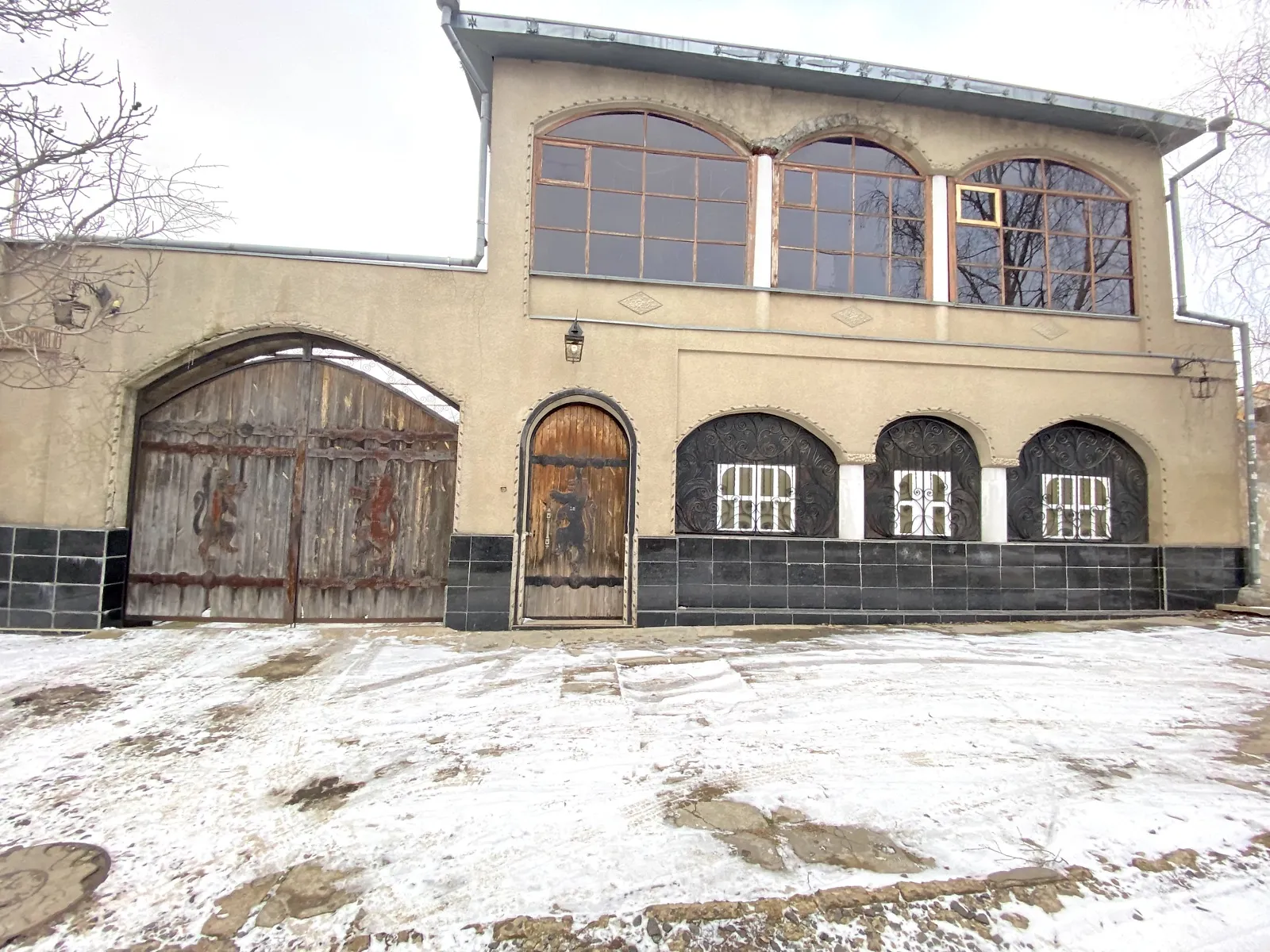 Продається будинок 2 поверховий 478 кв. м з каміном, цена: 85000 $