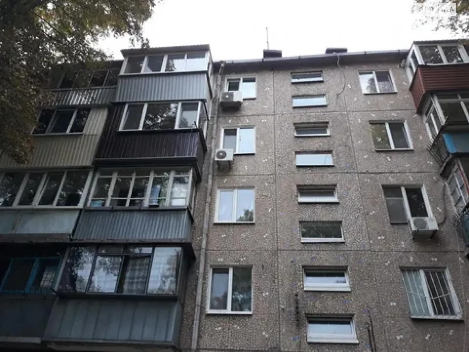 Продається 2-кімнатна квартира 44.1 кв. м у Дніпрі, просп. Хмельницького Богдана