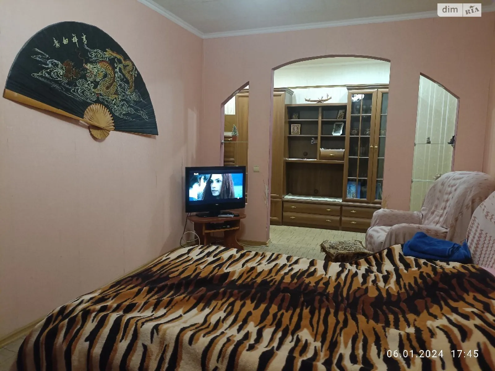 Здається в оренду 3-кімнатна квартира у Кривому Розі, цена: 850 грн