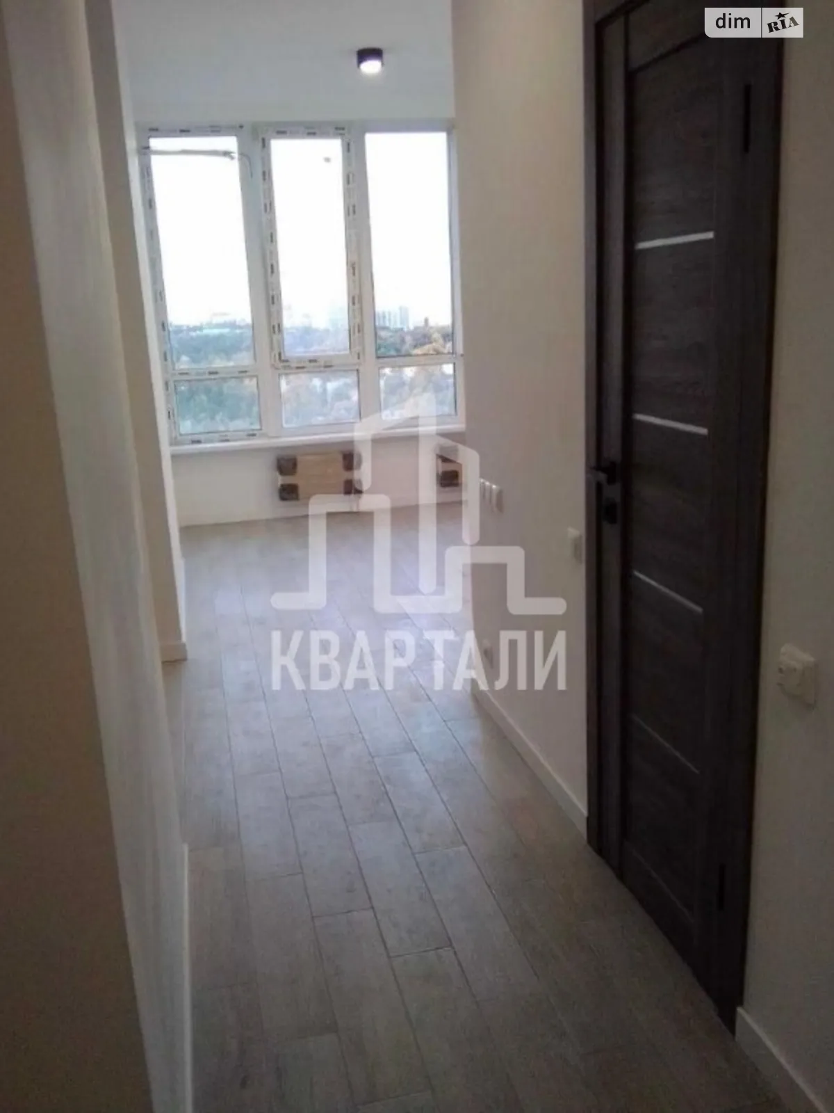 Продается 1-комнатная квартира 41 кв. м в Киеве, ул. Каховская, 62А - фото 1