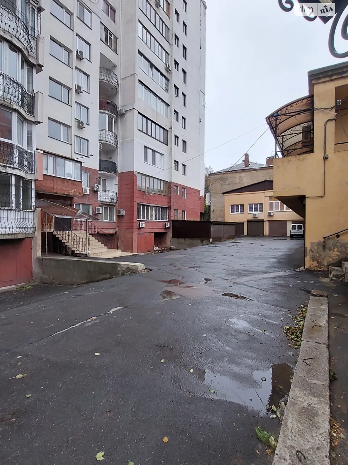 Продается 2-комнатная квартира 44 кв. м в Одессе, ул. Леонтовича