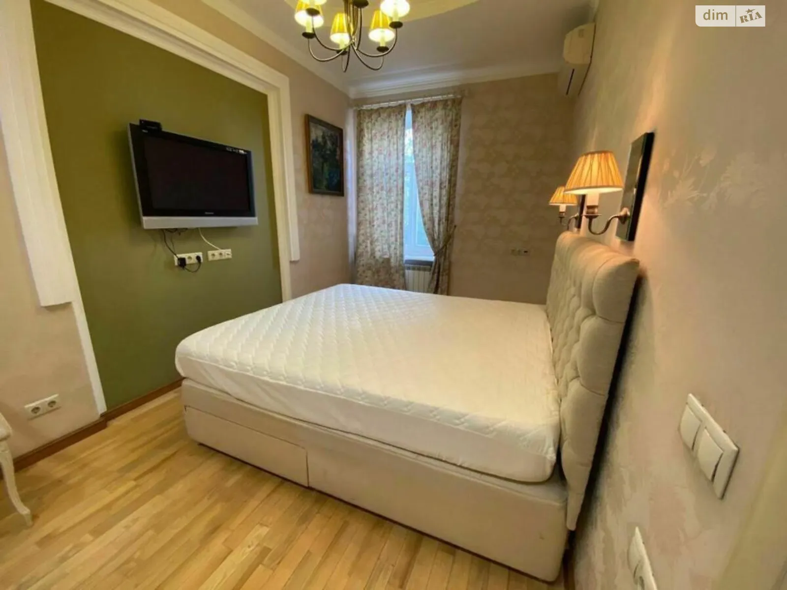 Продается 3-комнатная квартира 76 кв. м в Киеве, ул. Николая Лысенко, 4 - фото 1