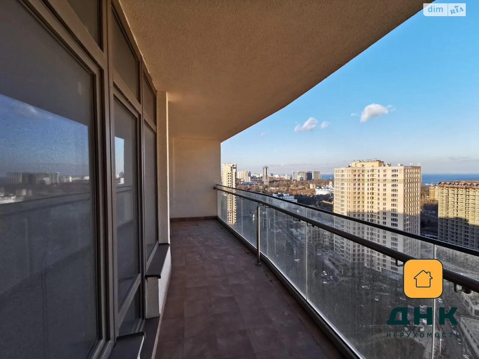 Продається 3-кімнатна квартира 120 кв. м у Одесі, вул. Генуезька, 3В - фото 1