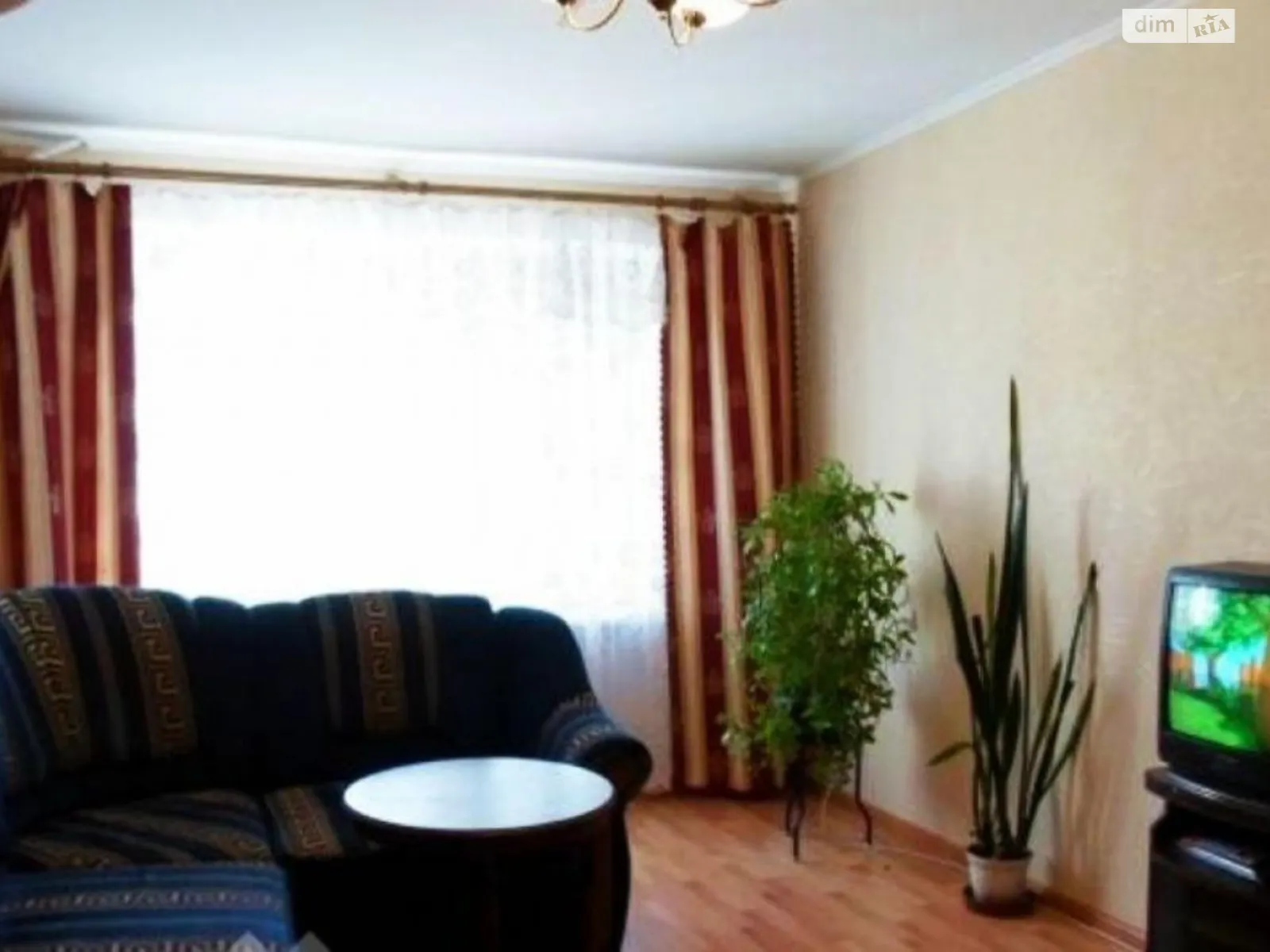 Продається 3-кімнатна квартира 60 кв. м у Одесі, вул. Артилерійська