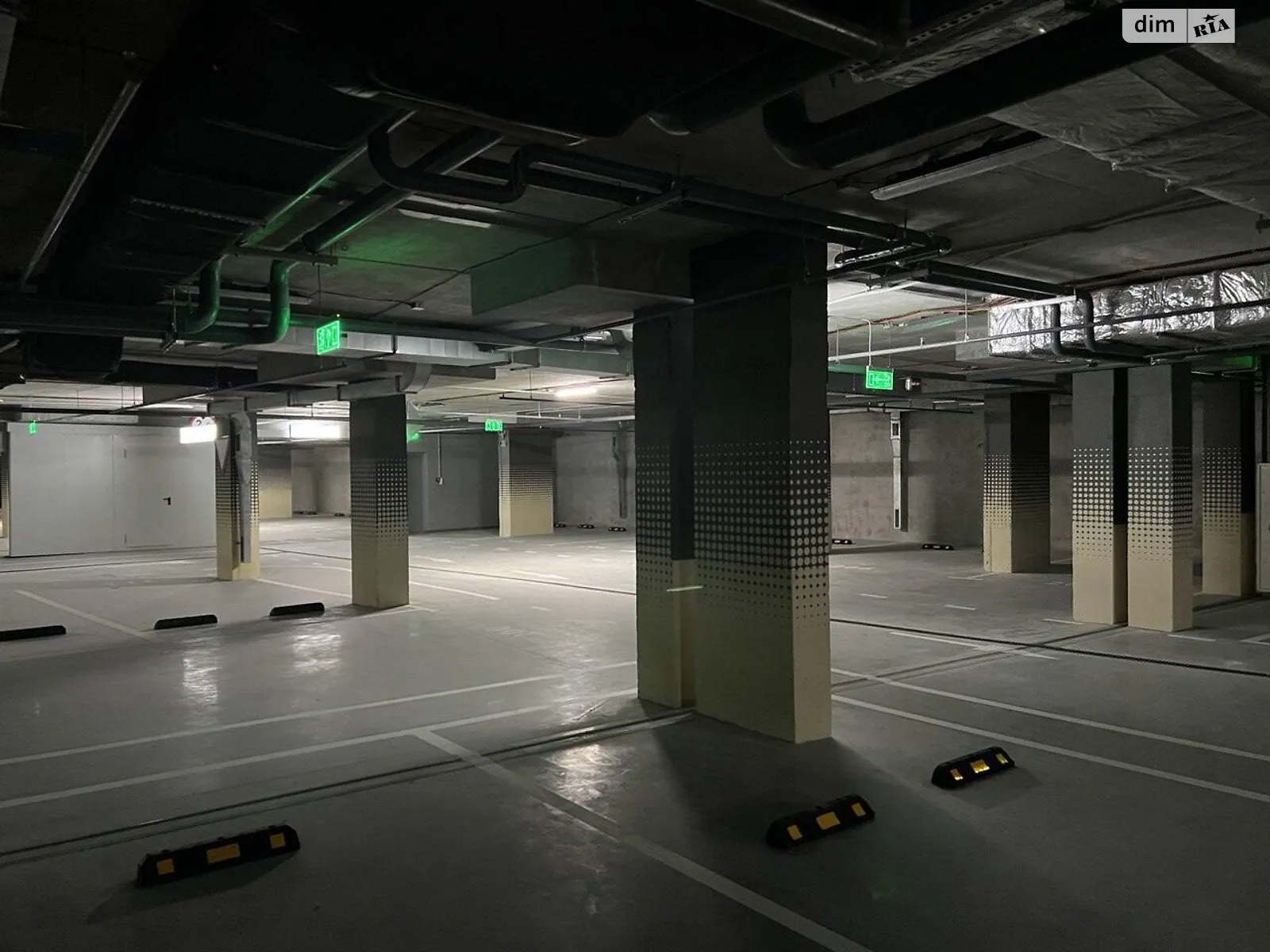 Продается подземный паркинг под легковое авто на 14.17 кв. м - фото 2