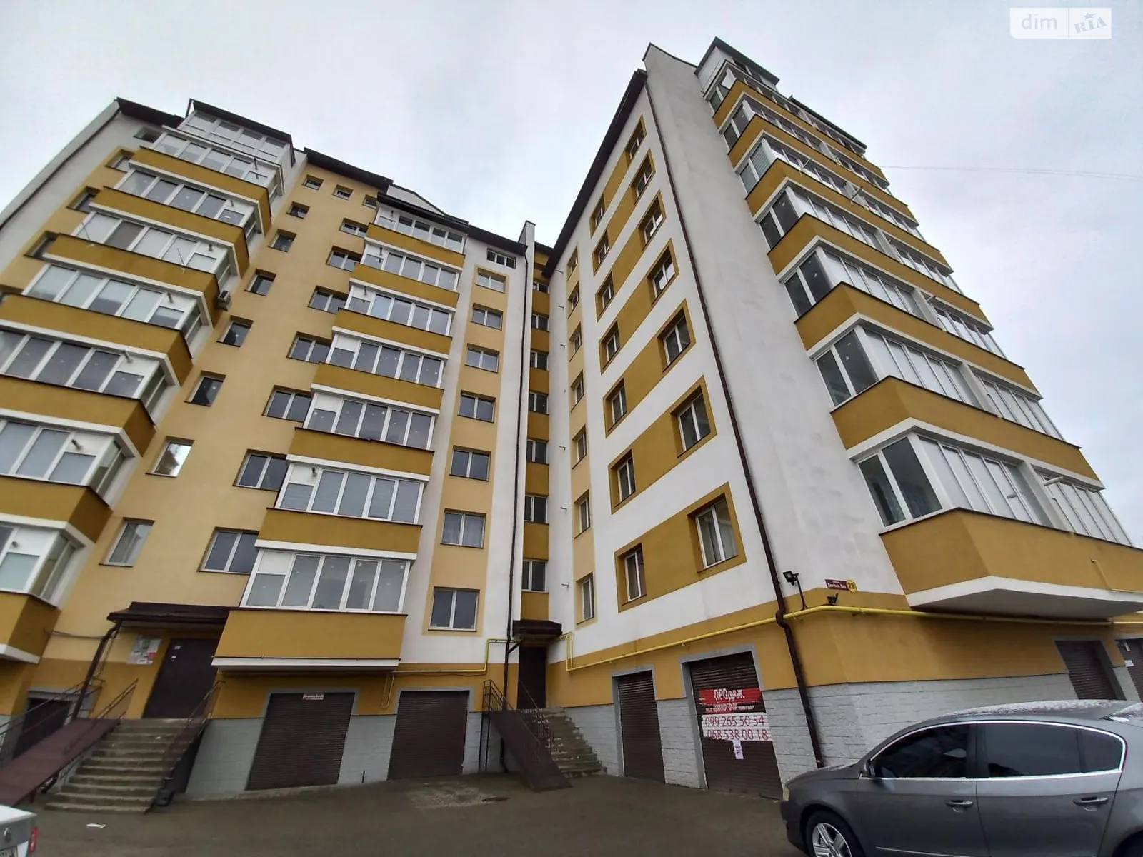 Продается 3-комнатная квартира 65 кв. м в Ивано-Франковске, ул. Демьянов Лаз