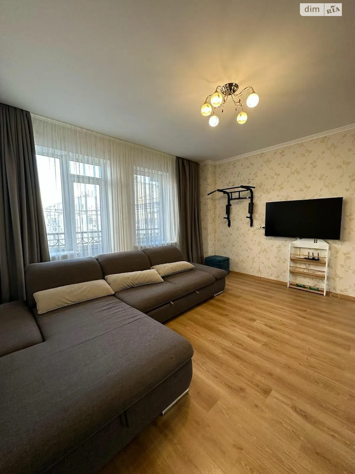 Сдается в аренду 1-комнатная квартира 55 кв. м в Одессе, ул. Пантелеймоновская - фото 1