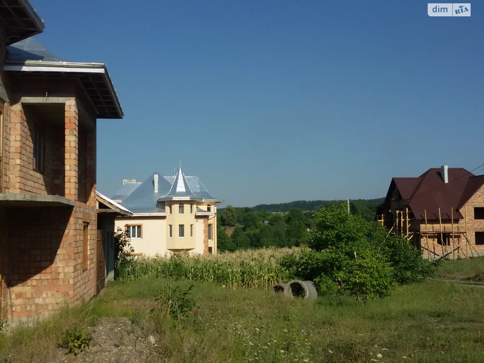 Продается дом на 2 этажа 200 кв. м с мансардой, цена: 80000 € - фото 1