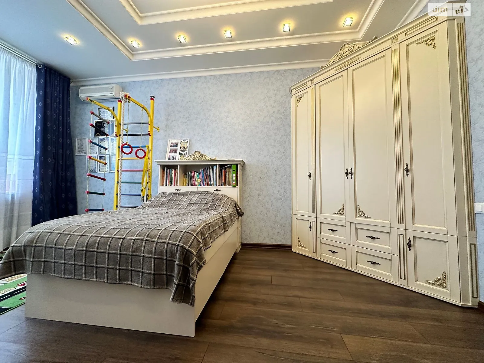 Продается 3-комнатная квартира 161 кв. м в Одессе, пер. Каркашадзе - фото 1
