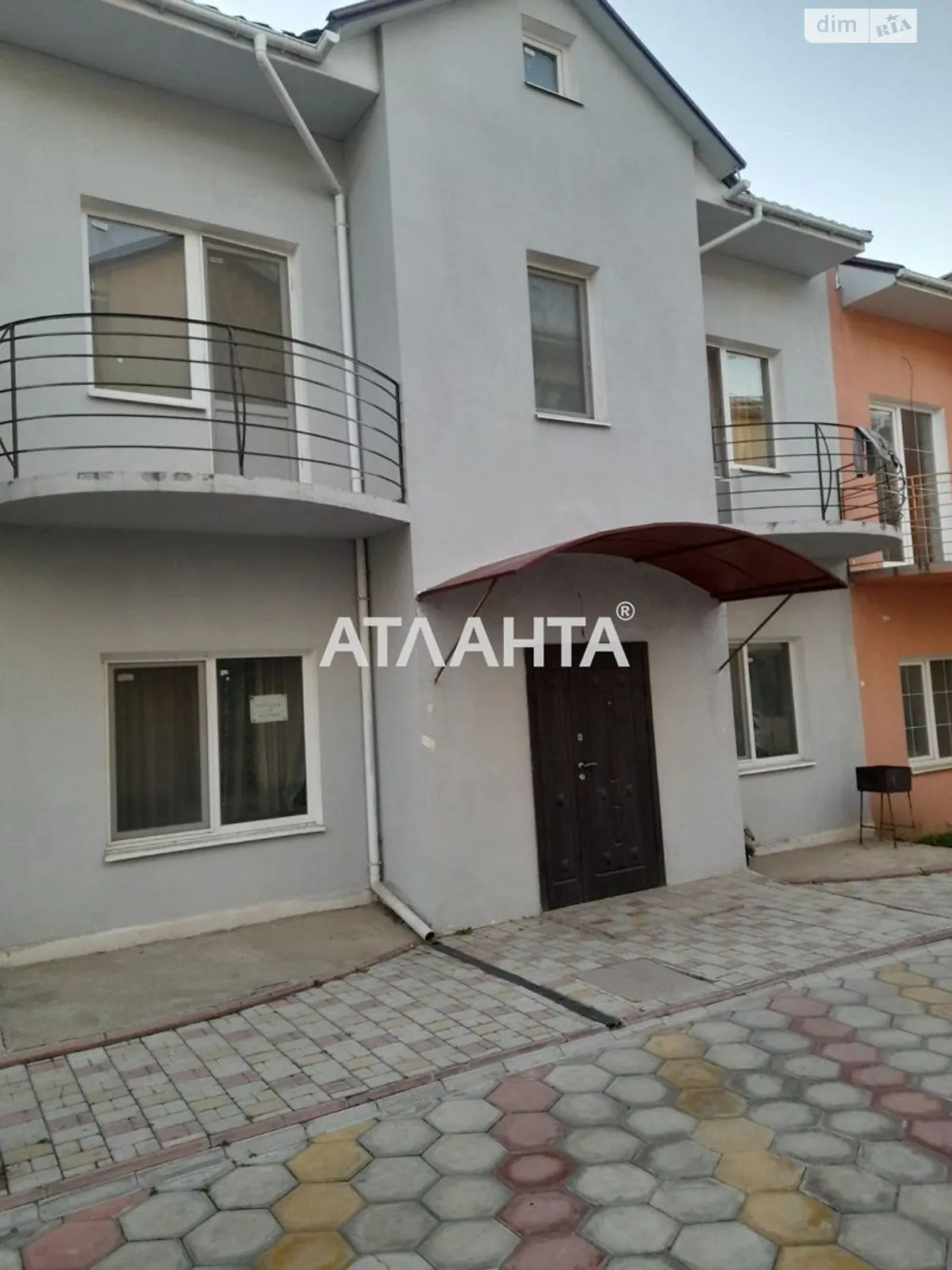 Продается дом на 2 этажа 68 кв. м с террасой, цена: 42000 $