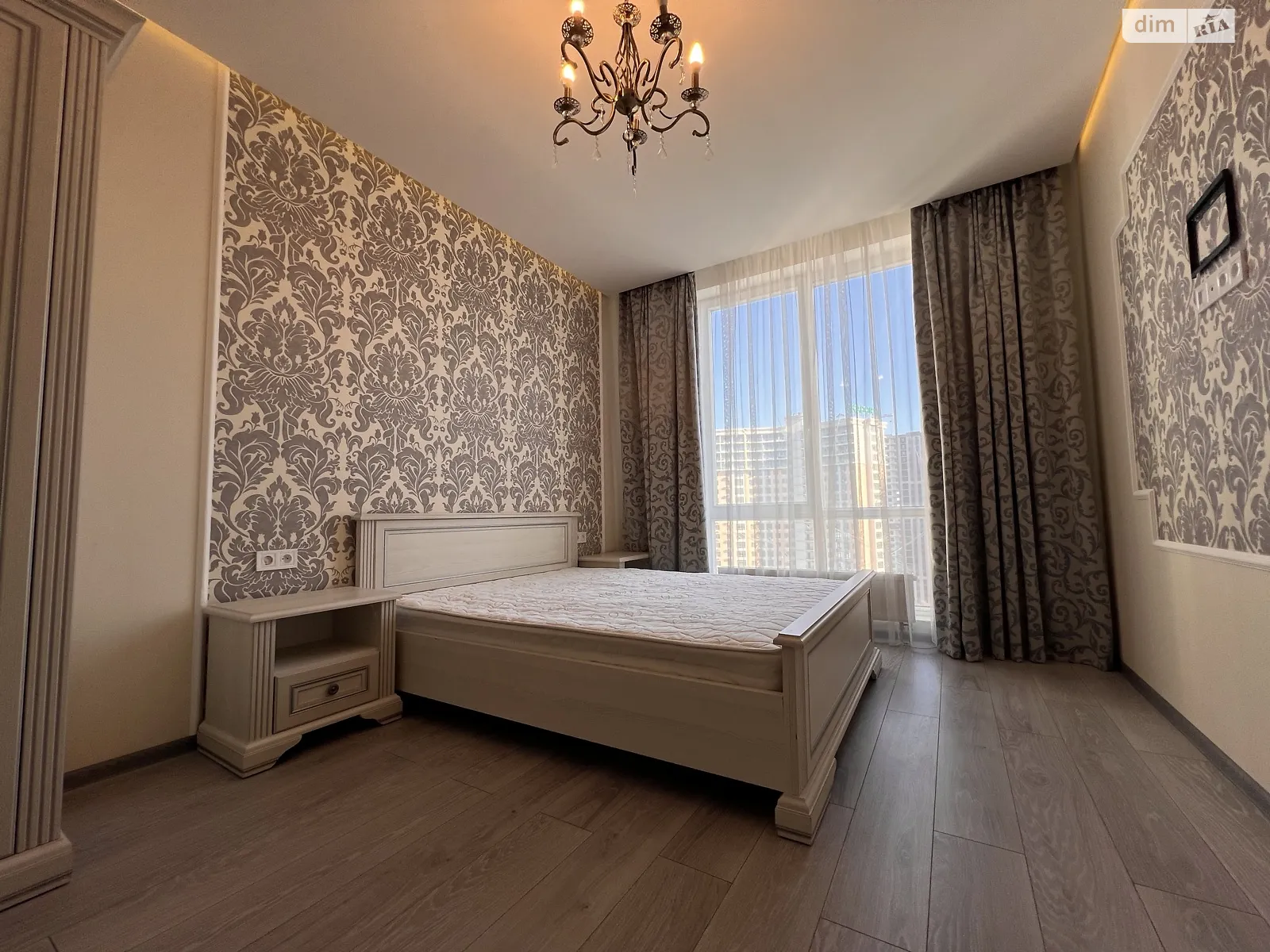 Продается 2-комнатная квартира 70 кв. м в Одессе, ул. Генуэзская - фото 1