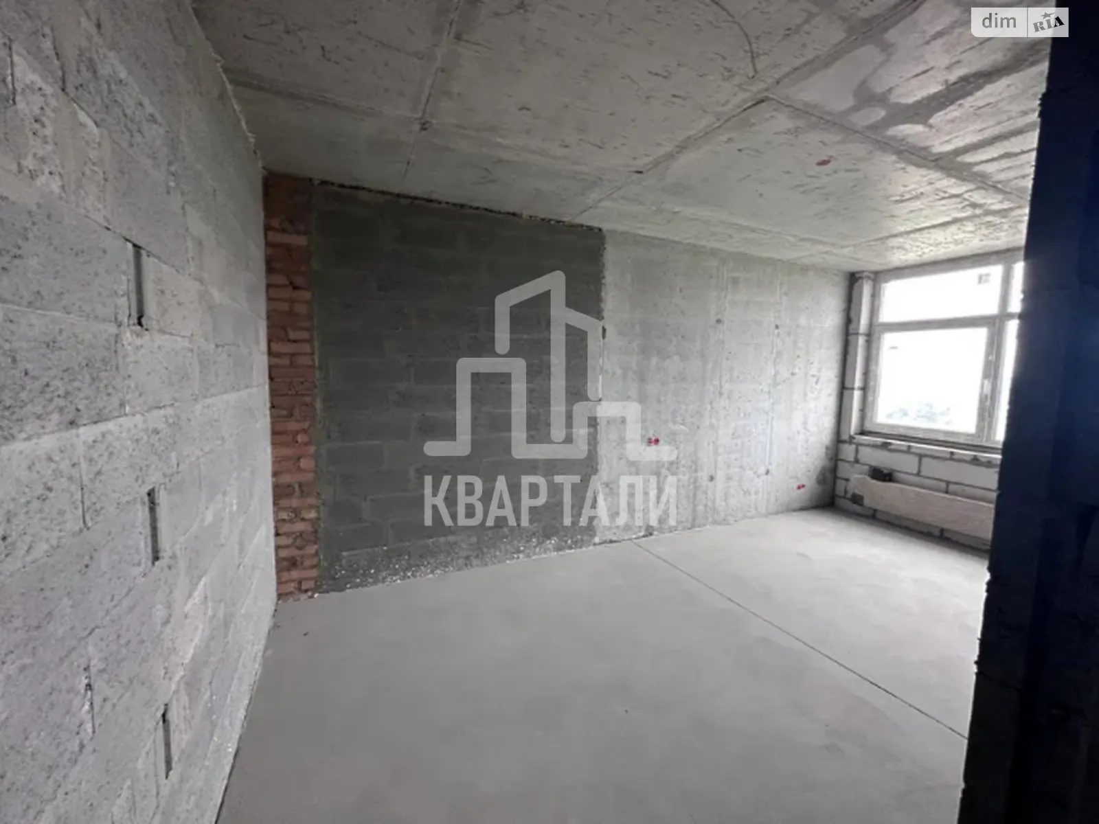 Продается 2-комнатная квартира 69 кв. м в Киеве, ул. Межевая, 14/1 корпус 2