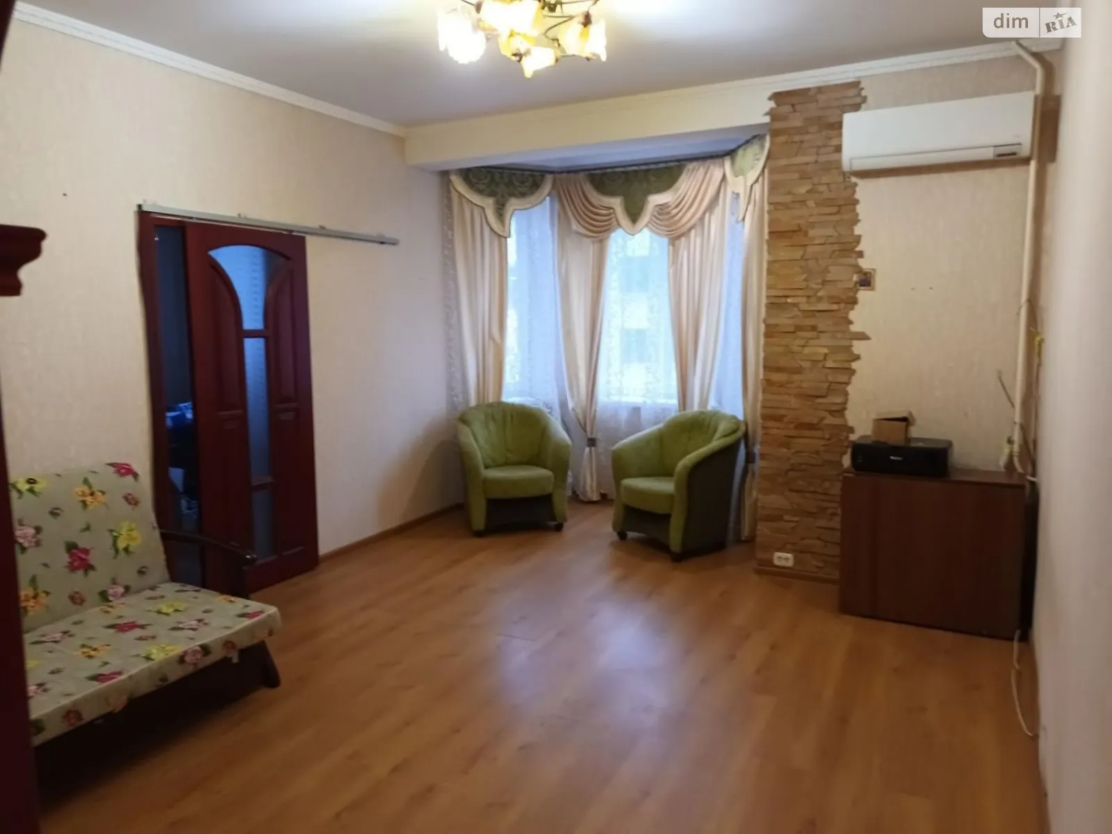 Продается 2-комнатная квартира 52 кв. м в Здолбунове, ул. Заводская - фото 1