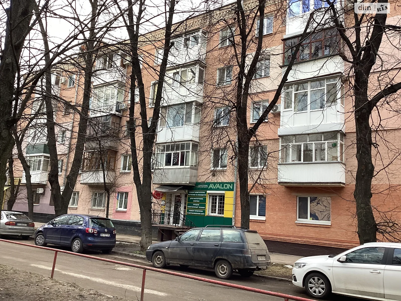 Продается 3-комнатная квартира 50 кв. м в Кропивницком, бул. Студенческий, 3Б