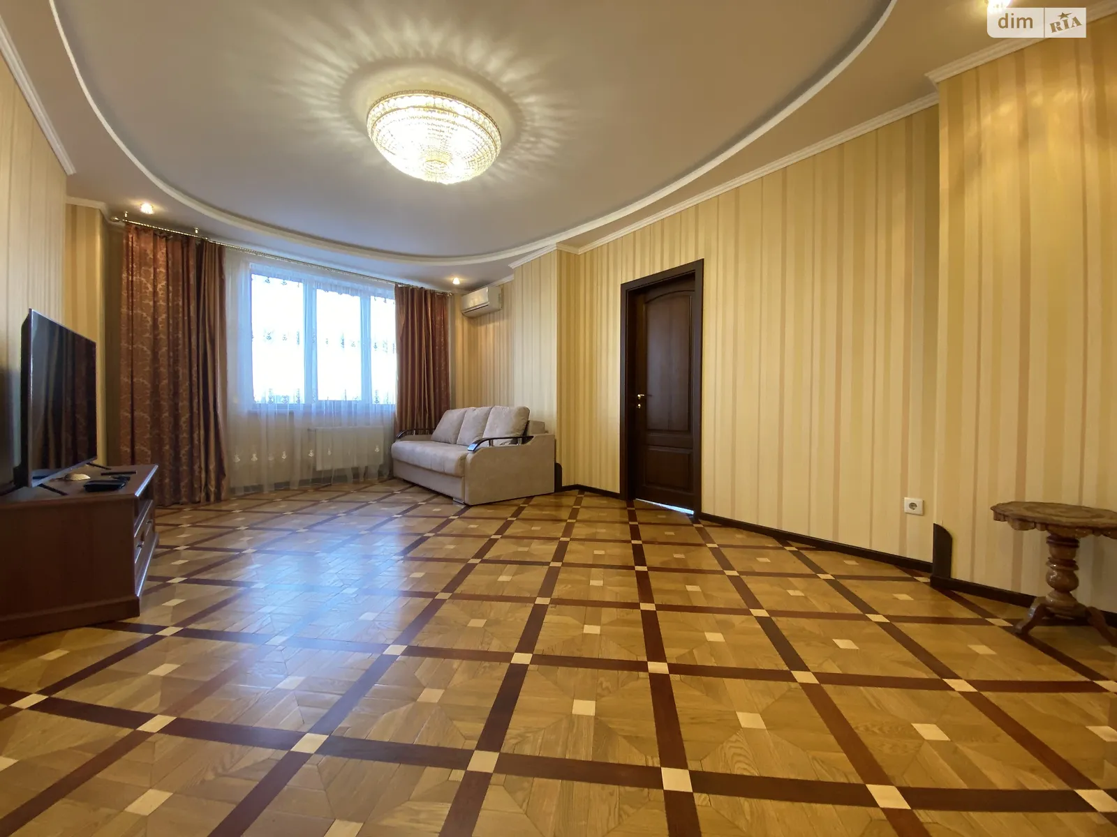 Продается 2-комнатная квартира 85 кв. м в Виннице, ул. Пирогова - фото 1