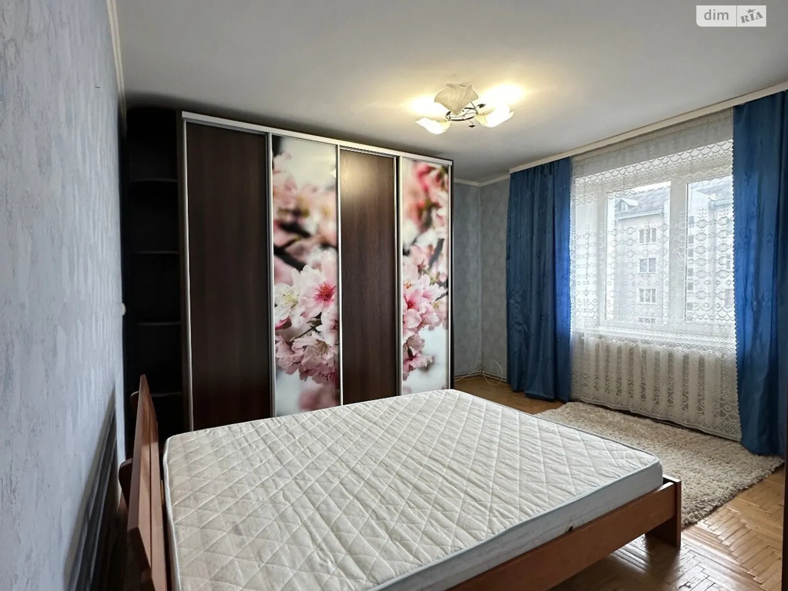 Продается 3-комнатная квартира 79 кв. м в Ивано-Франковске, цена: 53000 $