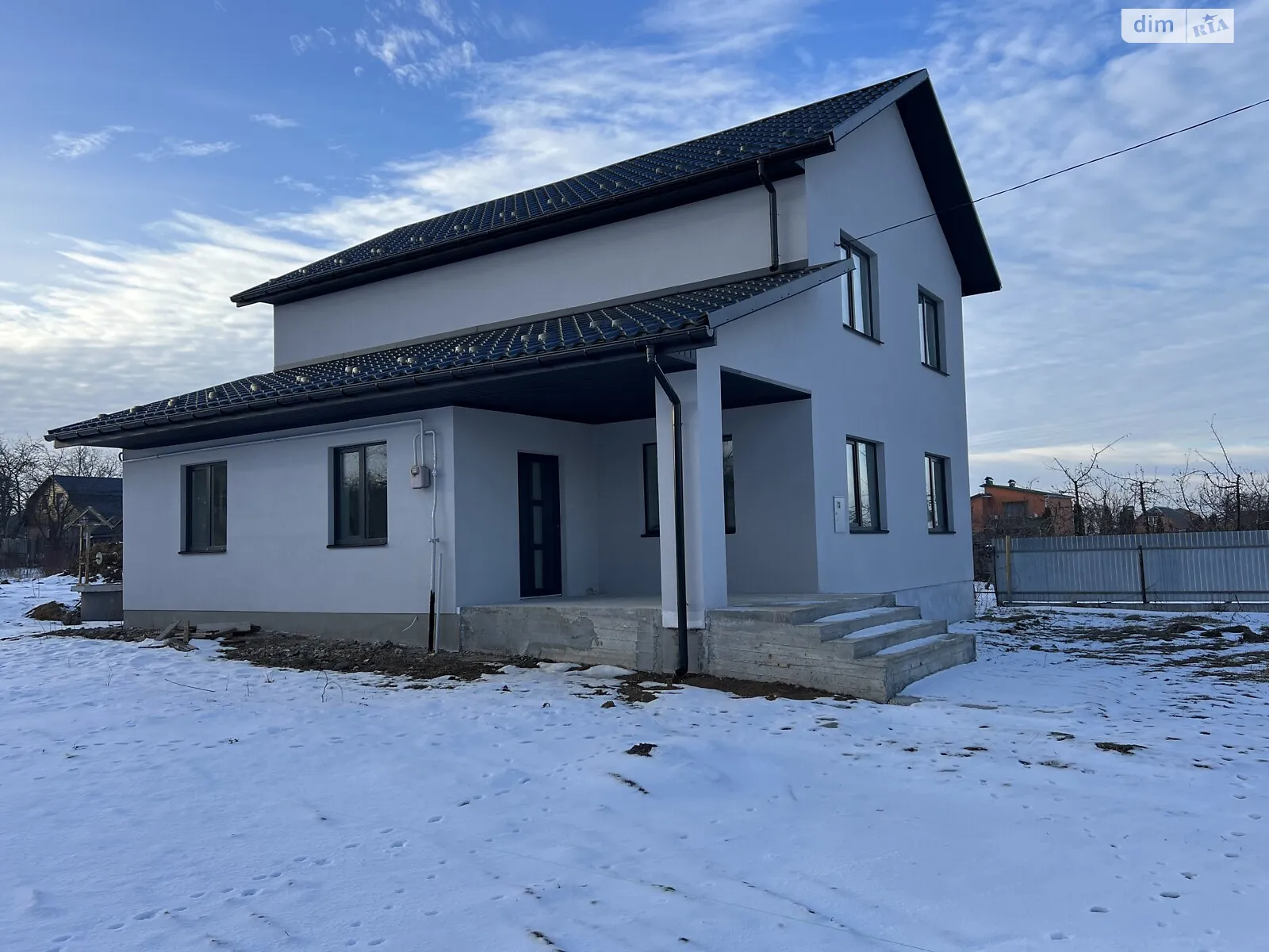 Продается дом на 2 этажа 138 кв. м с подвалом, цена: 96000 $ - фото 1