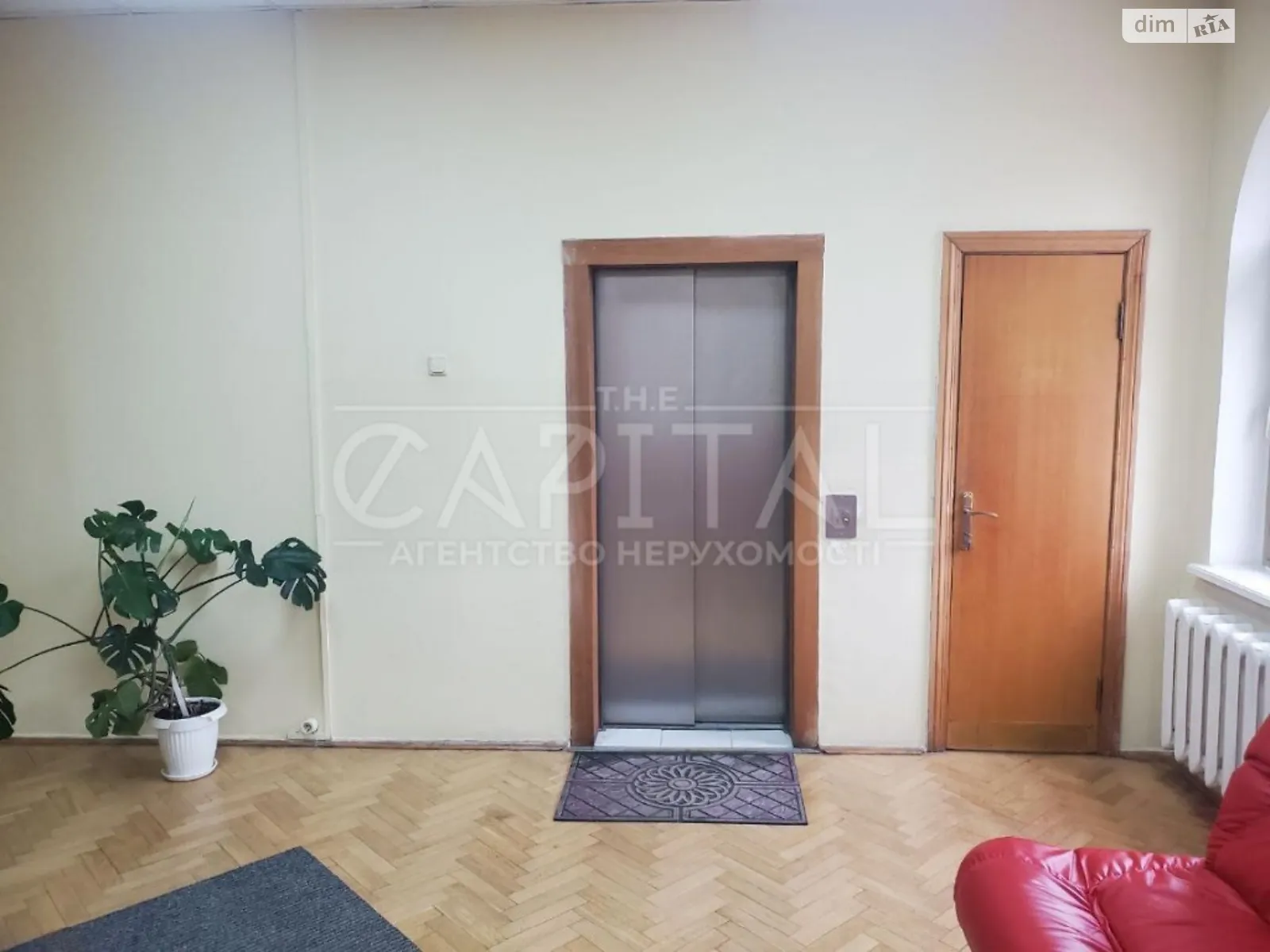 Сдается в аренду офис 430 кв. м в бизнес-центре - фото 2