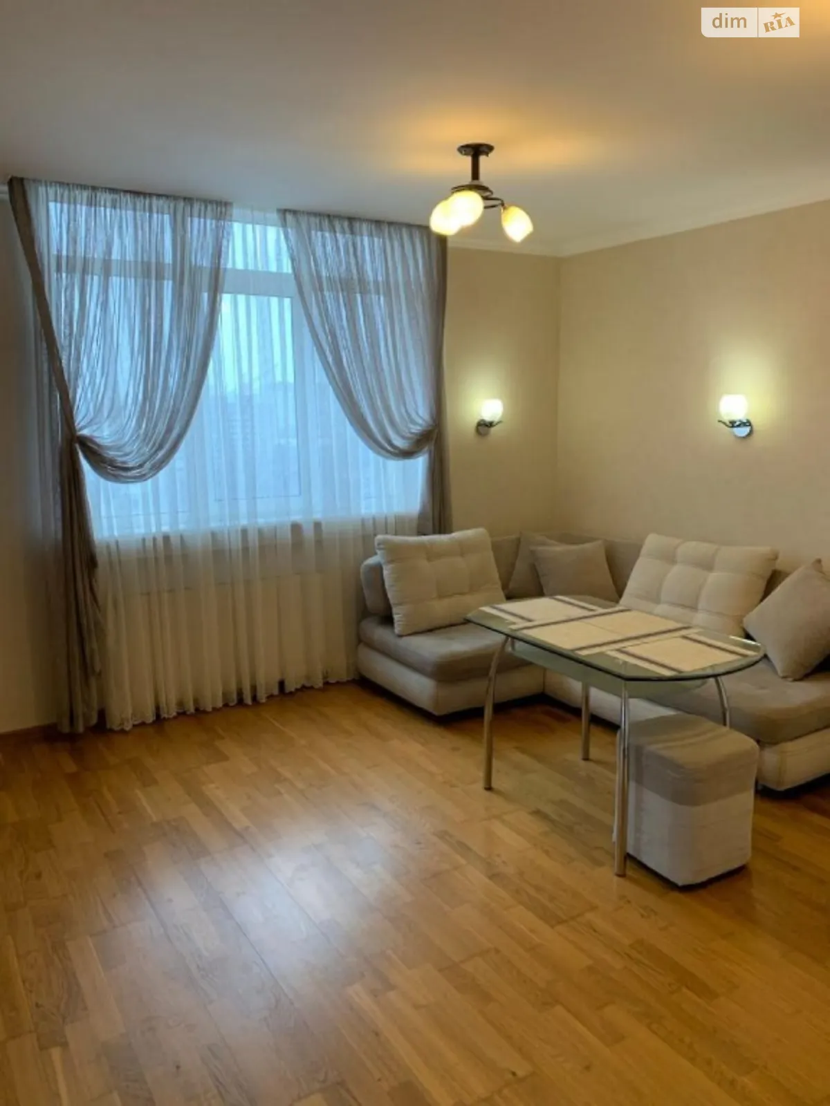 Продается 2-комнатная квартира 75 кв. м в Одессе, ул. Якова Бреуса
