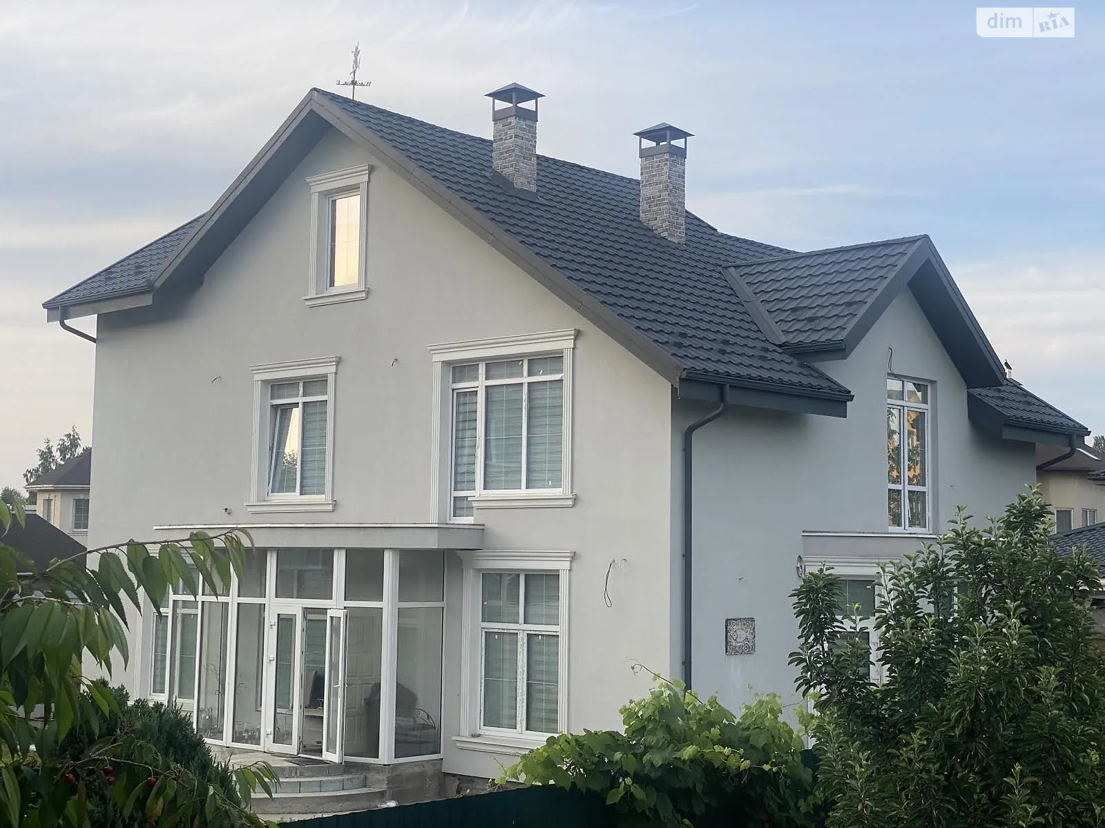 Продається будинок 3 поверховий 250 кв. м з подвалом, цена: 285000 $ - фото 1