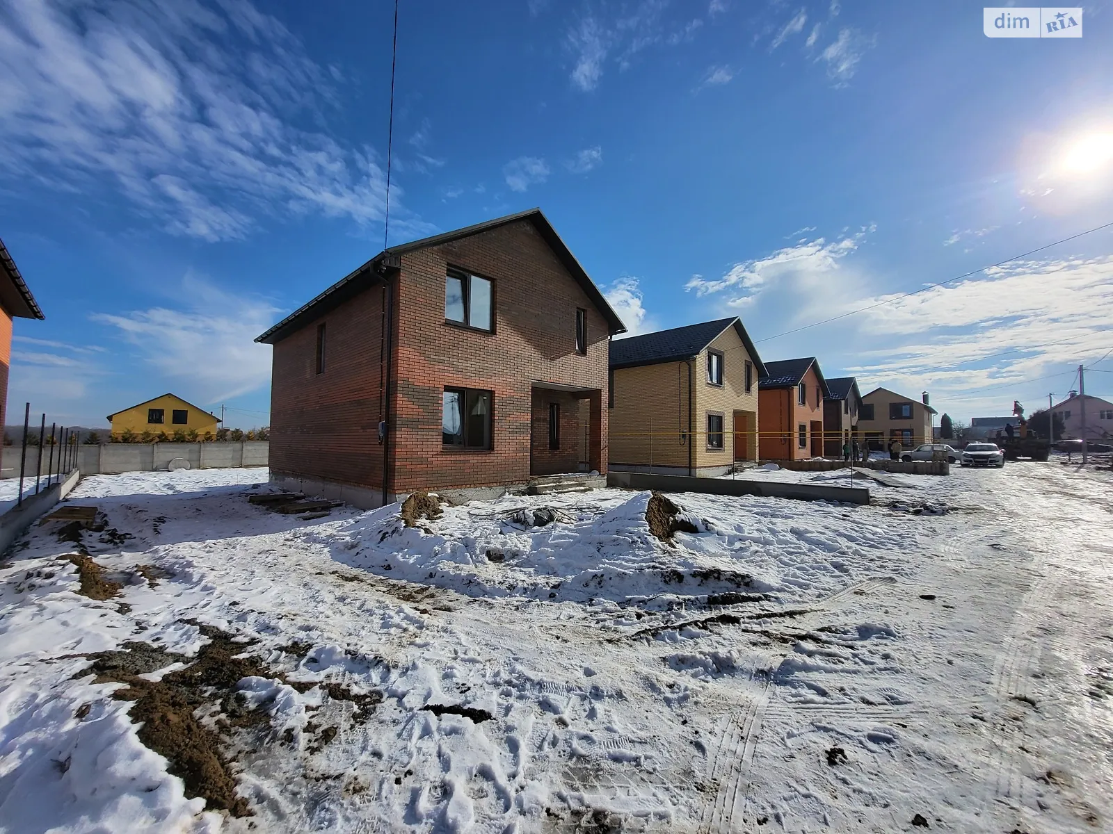 Продается дом на 2 этажа 125 кв. м с садом, цена: 96000 $ - фото 1
