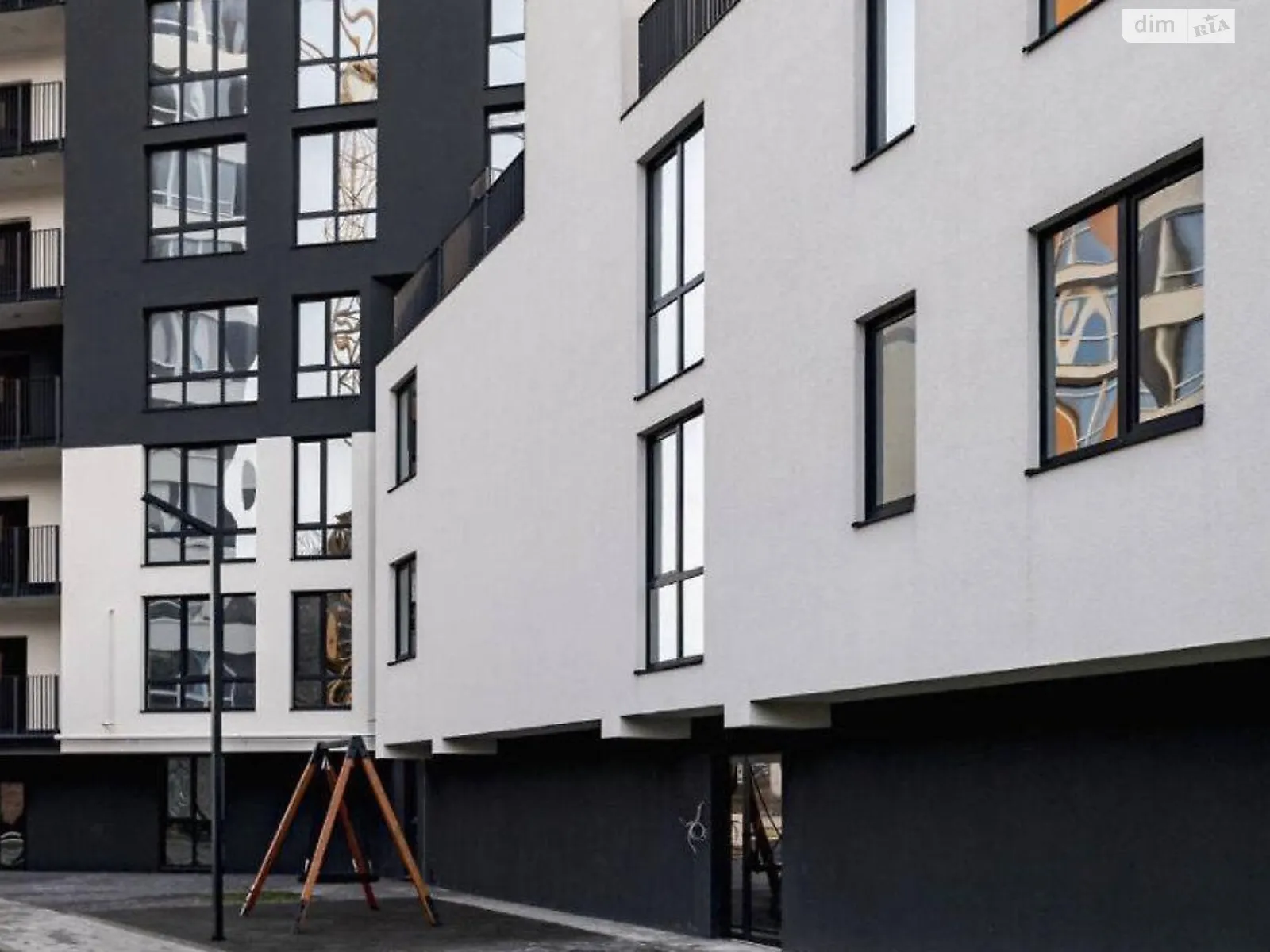 Продается 2-комнатная квартира 61 кв. м в Львове, цена: 99000 $