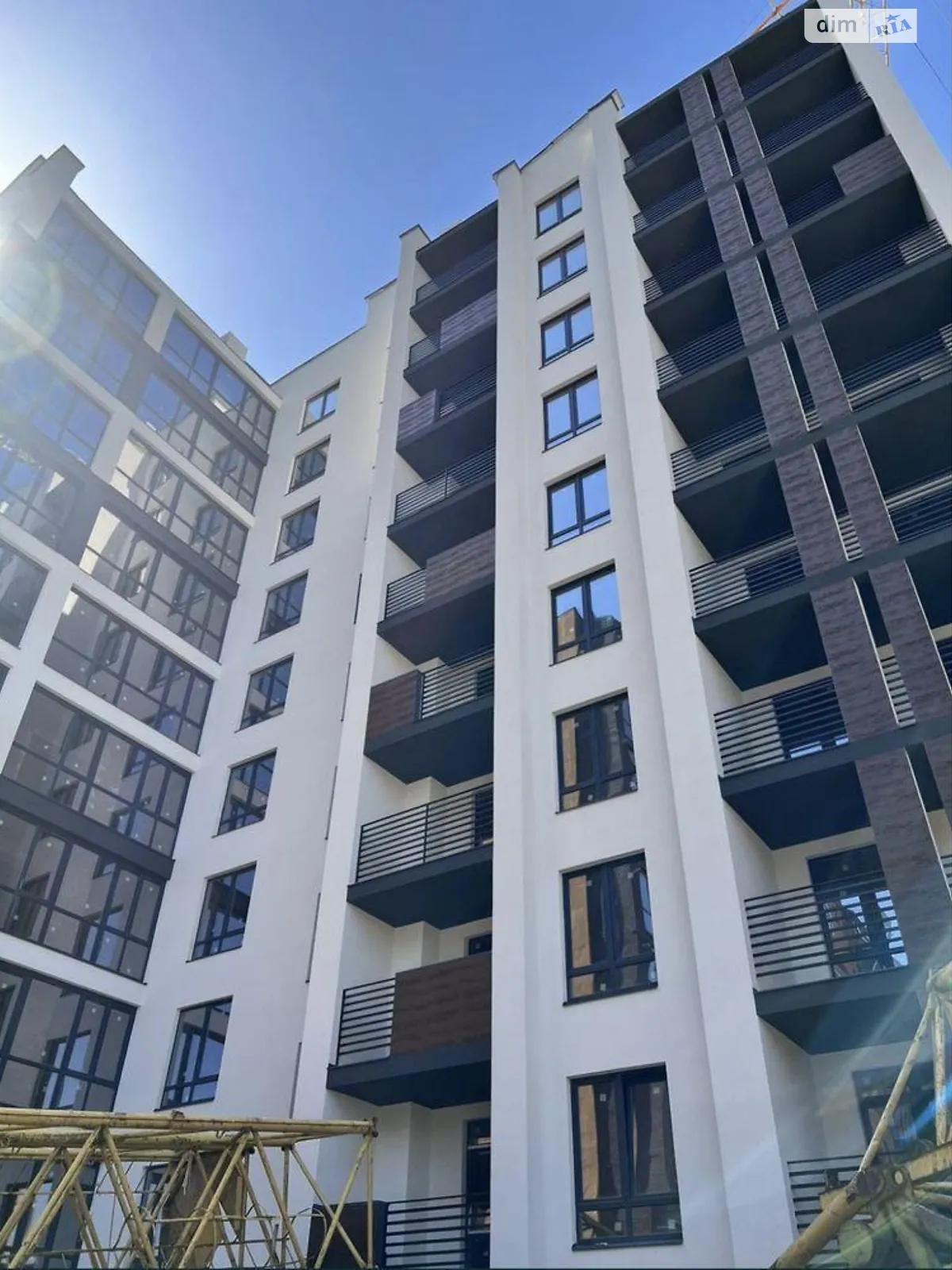 Продается 1-комнатная квартира 46 кв. м в Хмельницком, ул. Довженко - фото 1