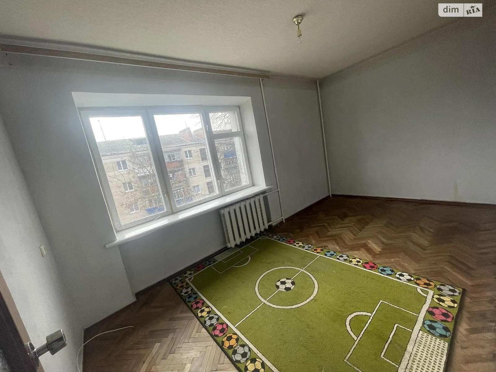 Продается 3-комнатная квартира 52 кв. м в Хмельницком
