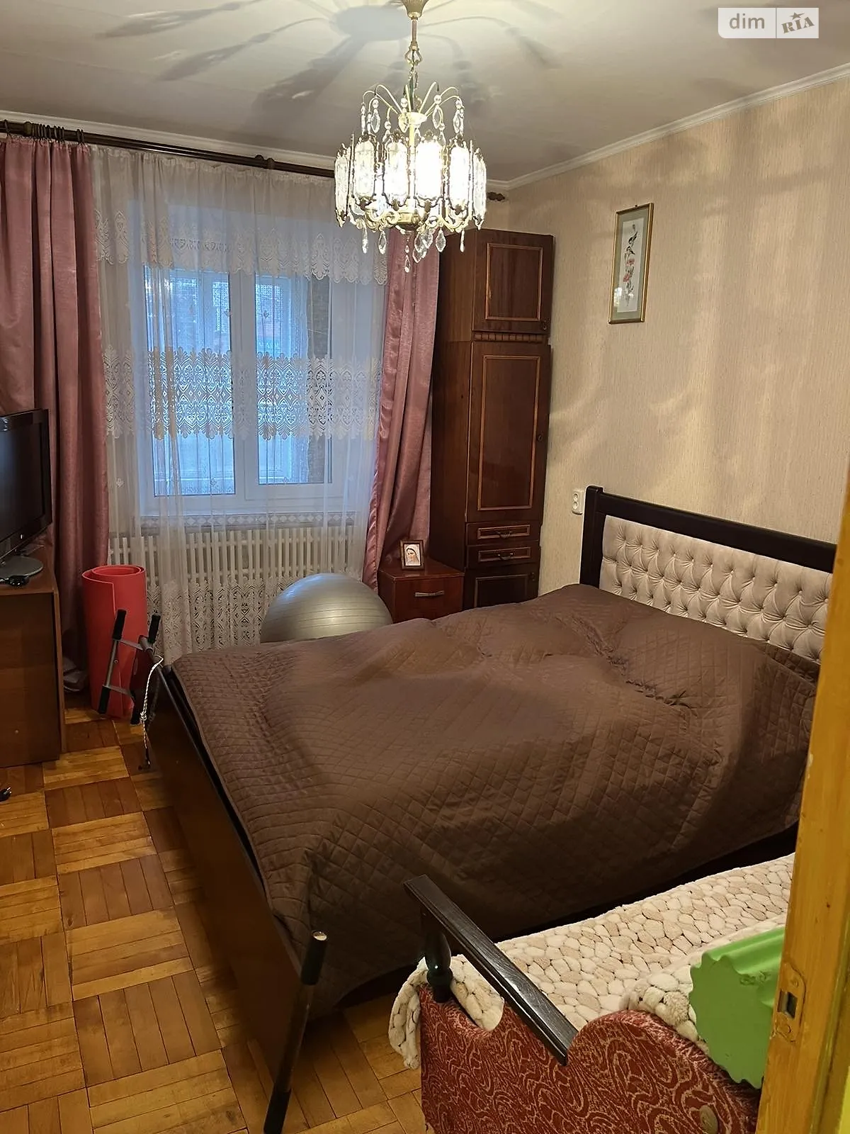 2-кімнатна квартира 70 кв. м у Тернополі, цена: 35000 $