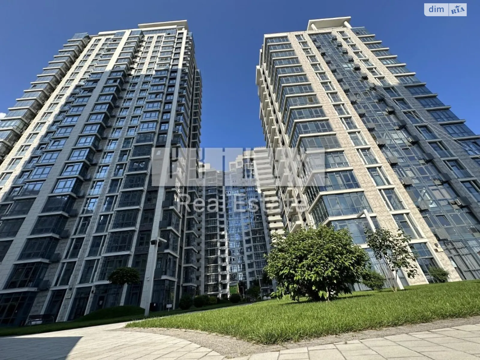 Продается 1-комнатная квартира 45 кв. м в Киеве, ул. Андрея Верхогляда(Драгомирова), 17В - фото 1