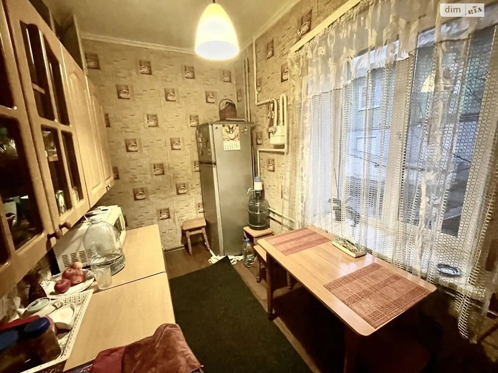 Продается 3-комнатная квартира 68 кв. м в Днепре, ул. Караваева, 35