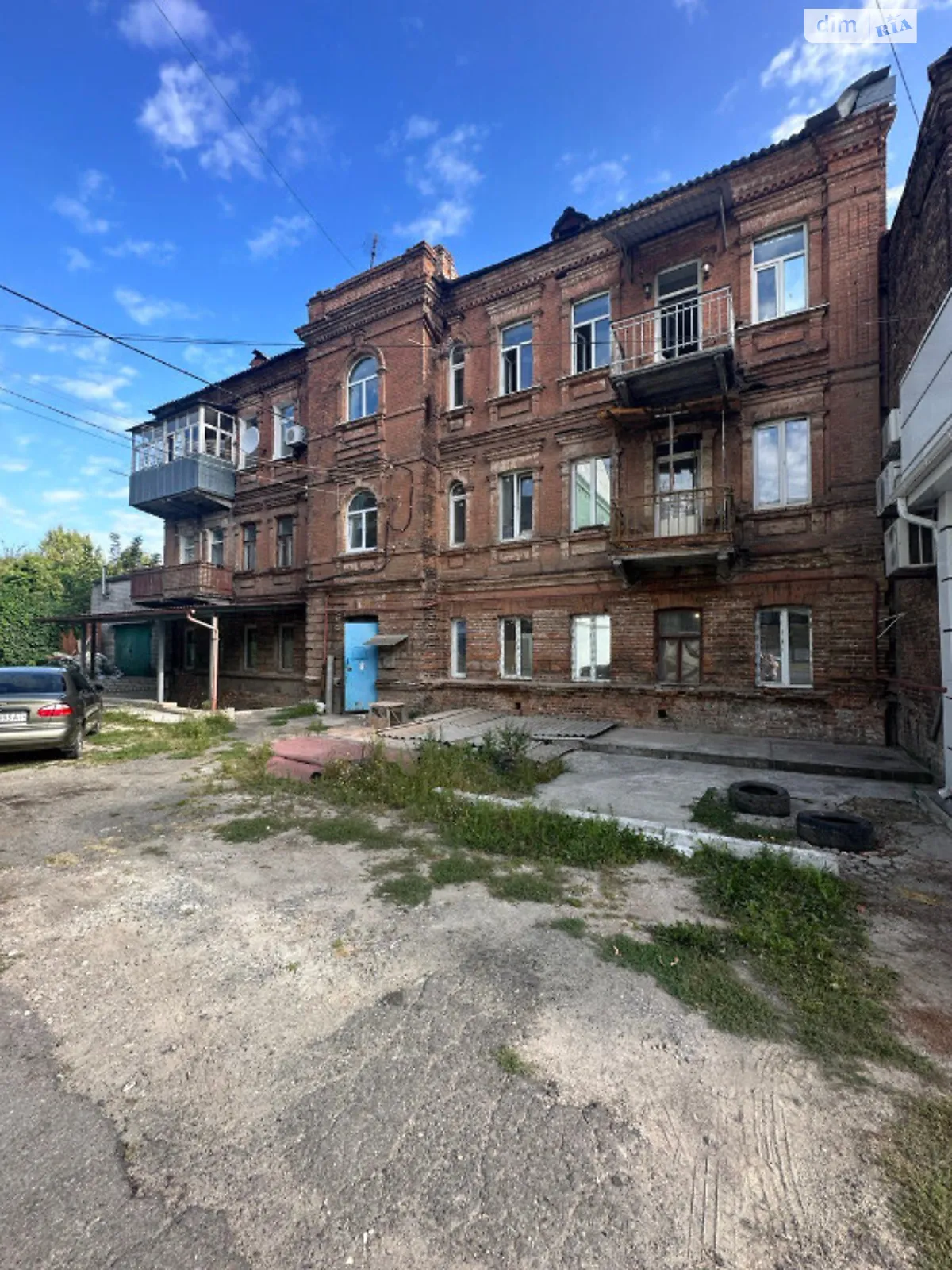 Продается объект сферы услуг 188.5 кв. м в 3-этажном здании, цена: 67000 $ - фото 1