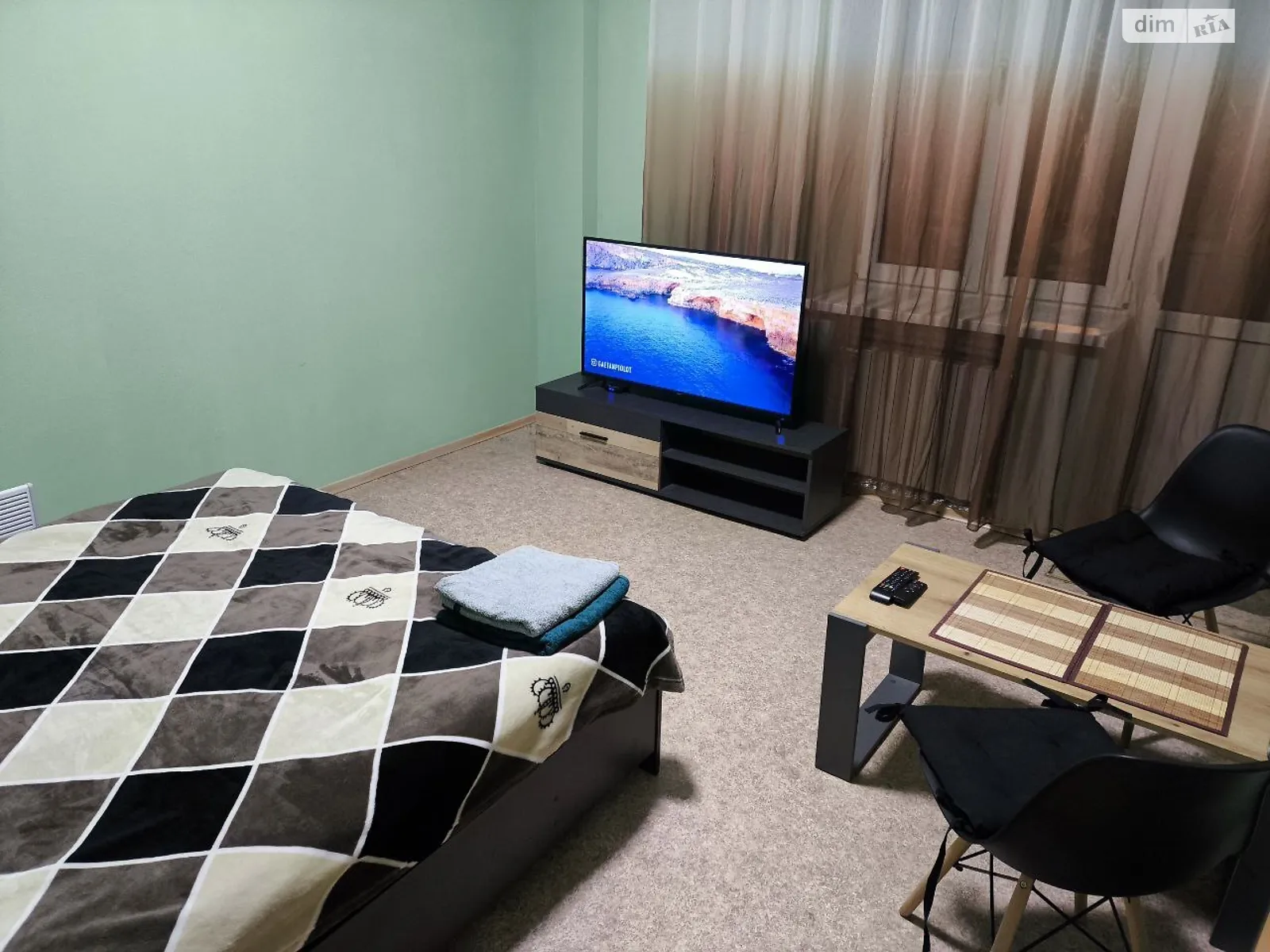 Здається в оренду 2-кімнатна квартира у Дніпрі, цена: 1000 грн