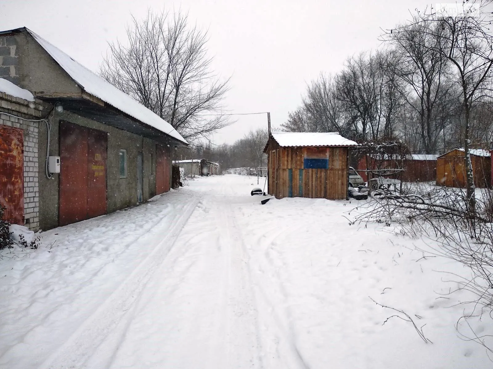 Продається окремий гараж під бус на 88 кв. м, цена: 14000 $