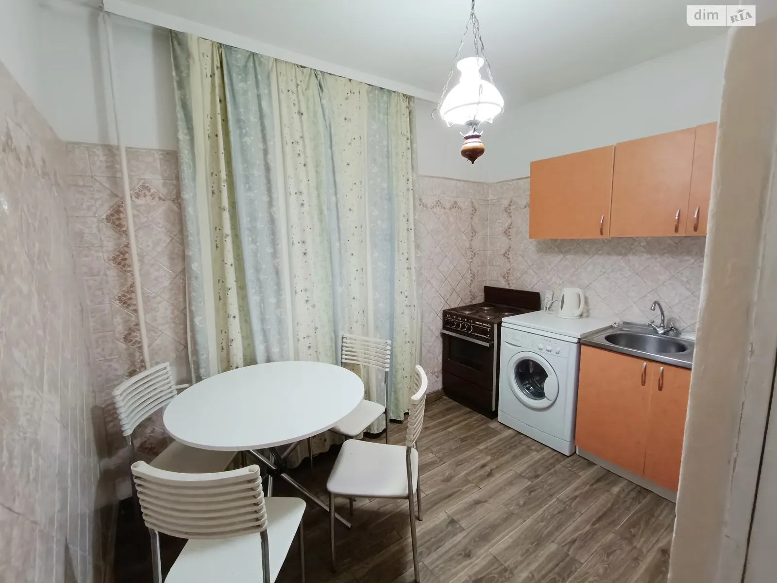 Продается 1-комнатная квартира 40 кв. м в Киеве, пер. Апрельский, 1Б - фото 1