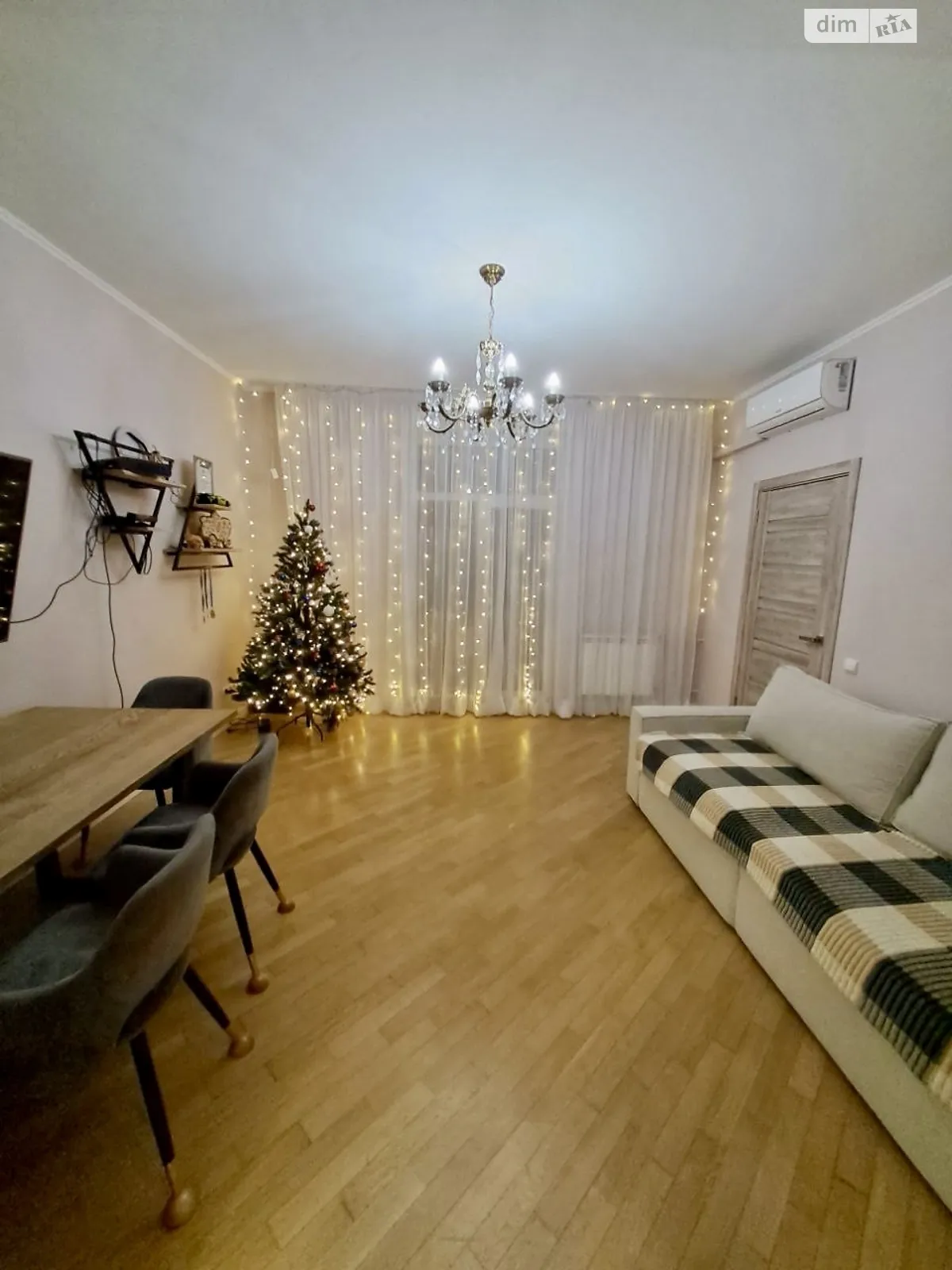 Продается 2-комнатная квартира 58.3 кв. м в Киеве, цена: 78000 $