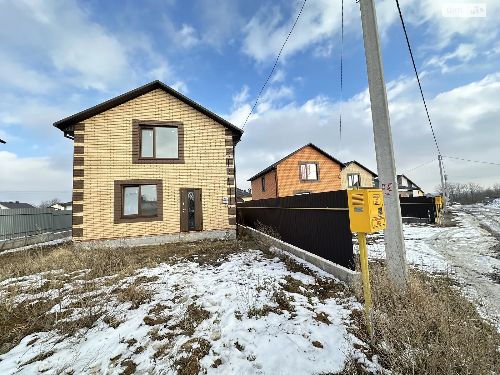 Продается дом на 2 этажа 125 кв. м с участком, цена: 85000 $ - фото 1