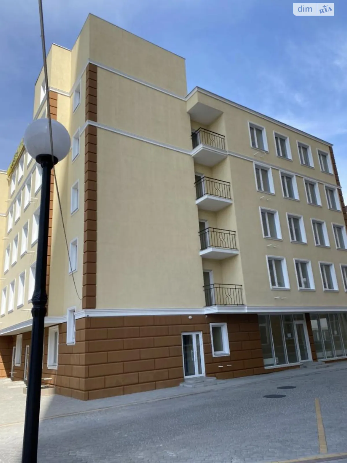 Продается офис 2400 кв. м в бизнес-центре - фото 2